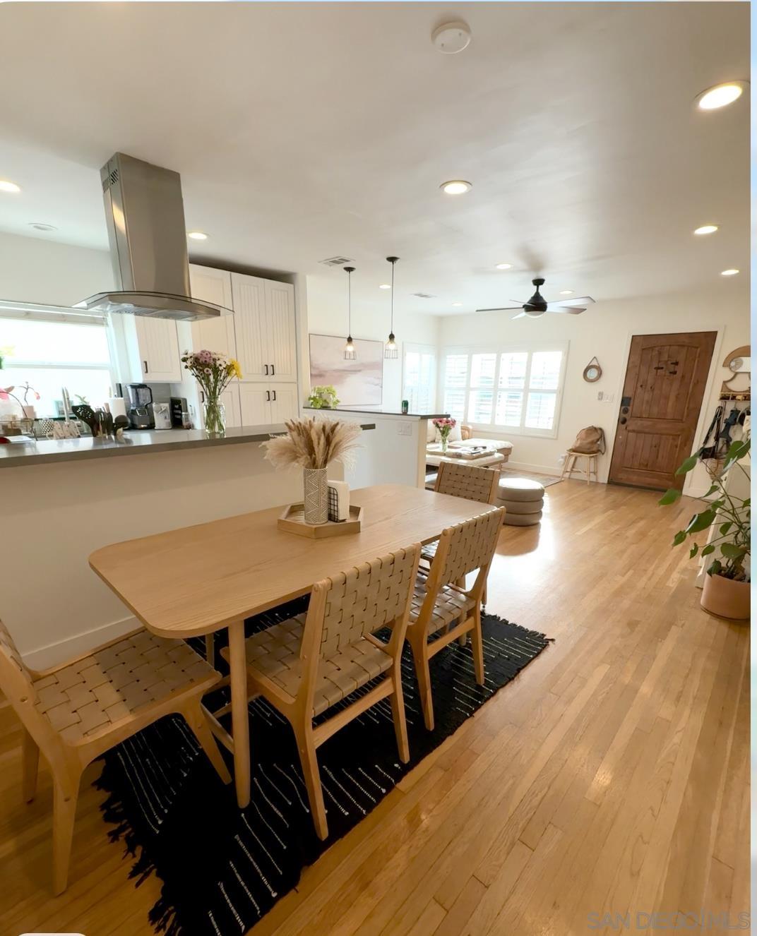 Detail Gallery Image 4 of 36 For 4335  33rd Pl, San Diego,  CA 92104 - 3 Beds | 2 Baths