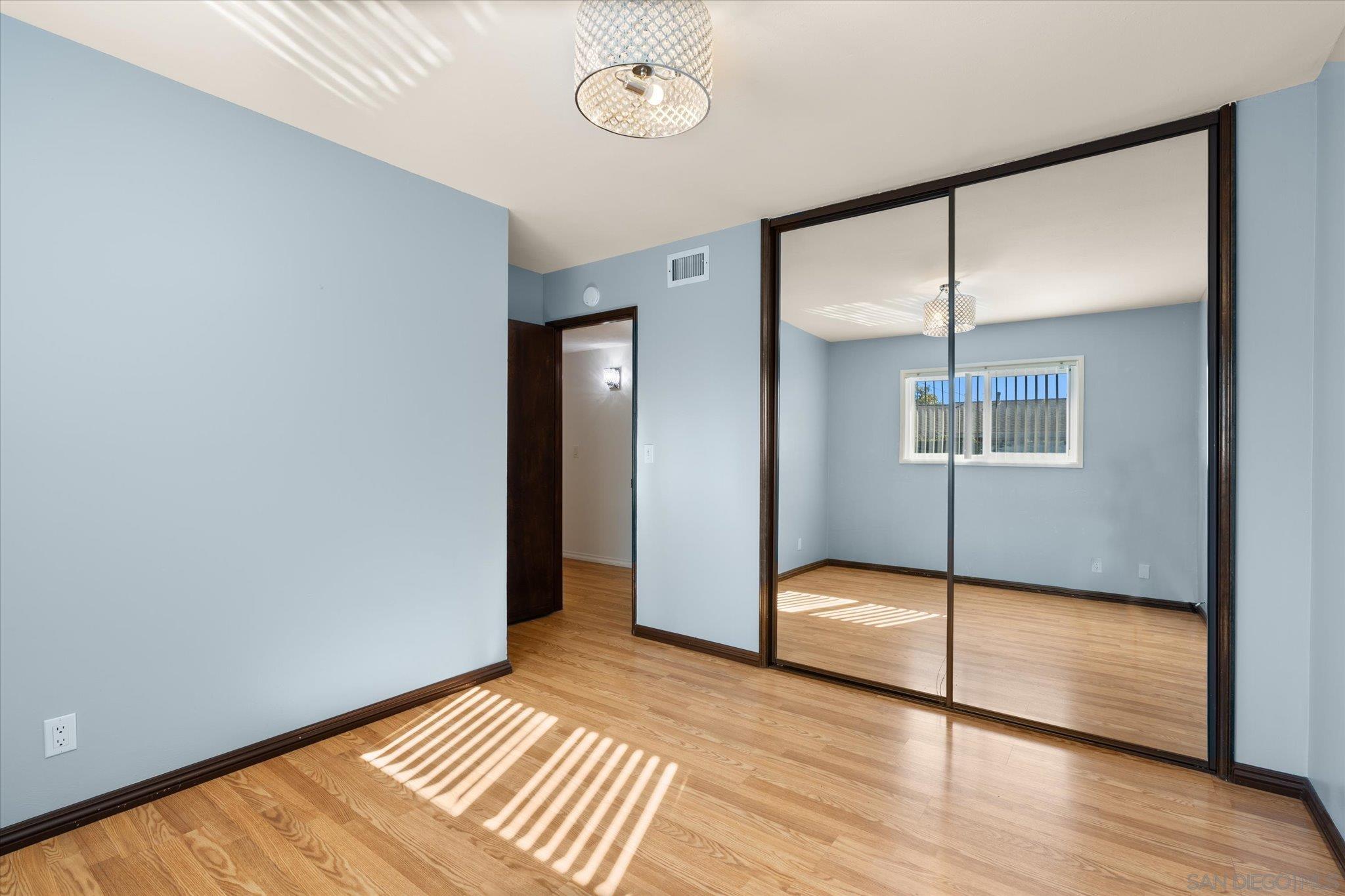 Detail Gallery Image 21 of 66 For 11518  205th St, Lakewood,  CA 90715 - 3 Beds | 2 Baths