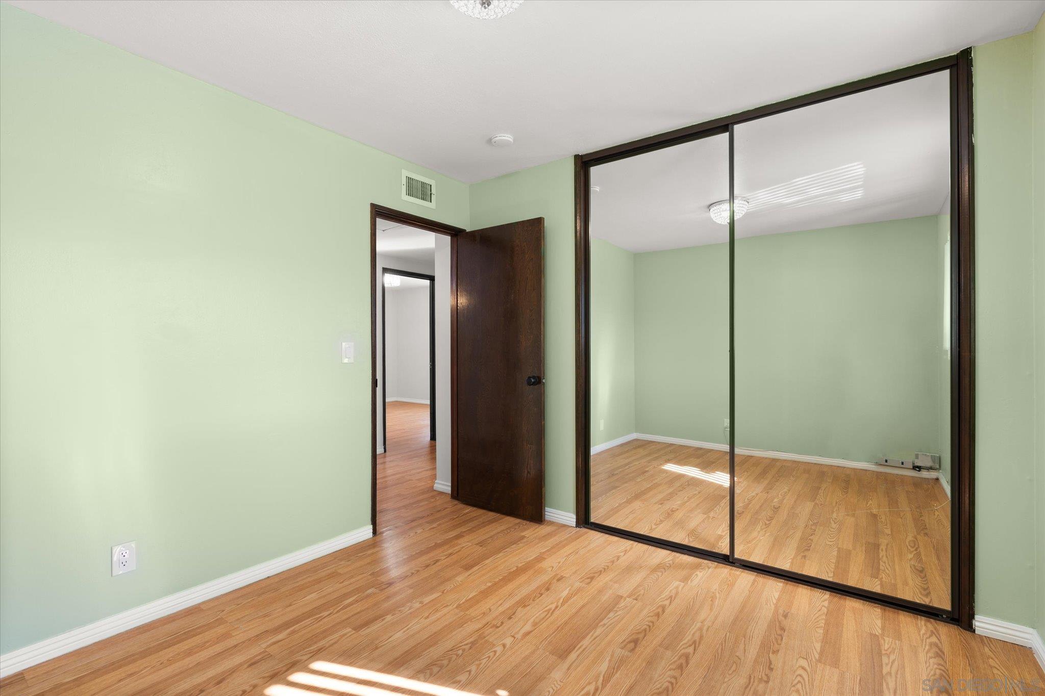 Detail Gallery Image 23 of 66 For 11518  205th St, Lakewood,  CA 90715 - 3 Beds | 2 Baths