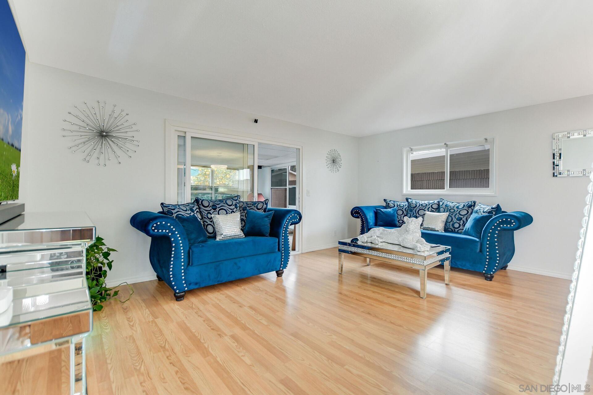 Detail Gallery Image 36 of 66 For 11518  205th St, Lakewood,  CA 90715 - 3 Beds | 2 Baths