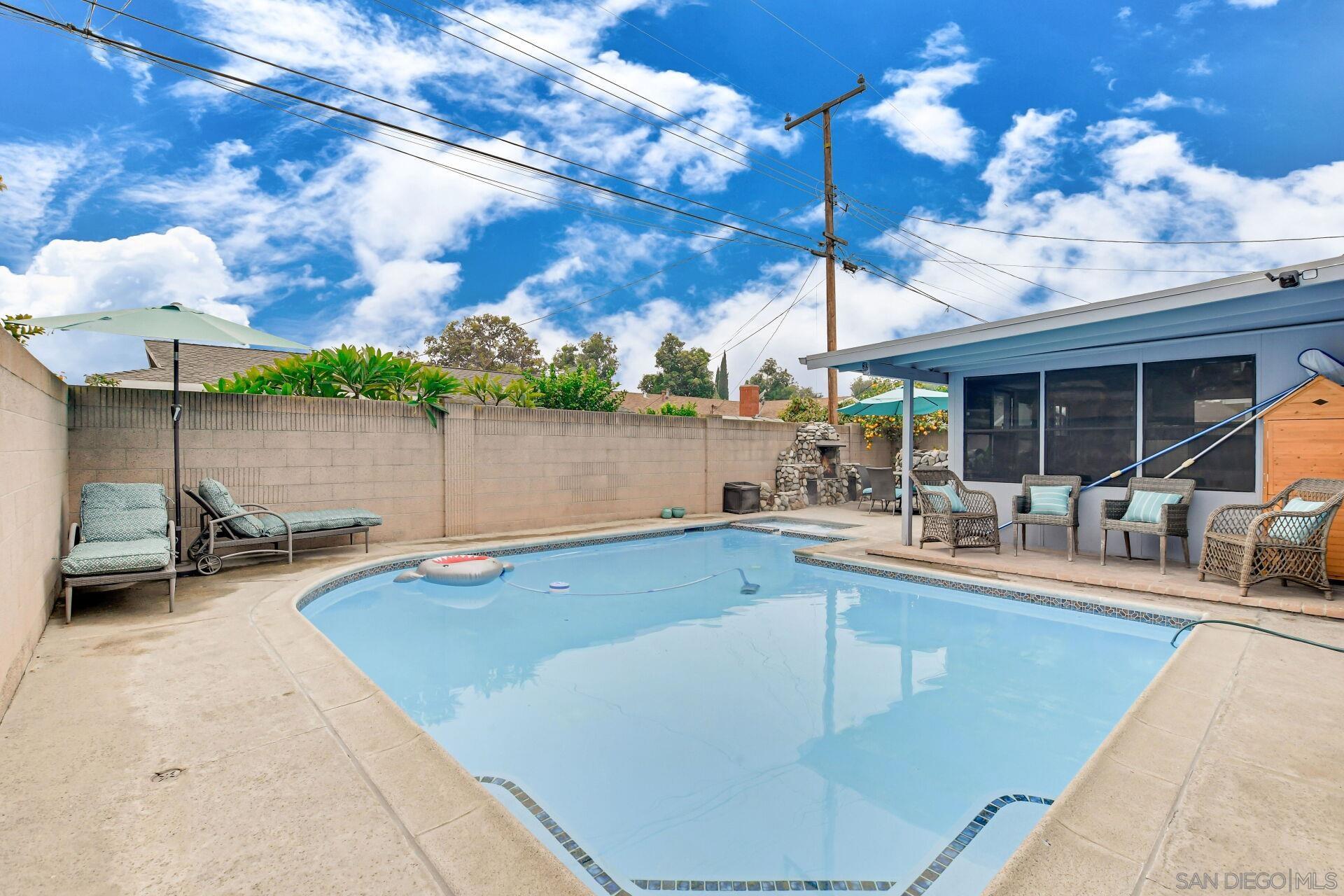 Detail Gallery Image 51 of 66 For 11518  205th St, Lakewood,  CA 90715 - 3 Beds | 2 Baths