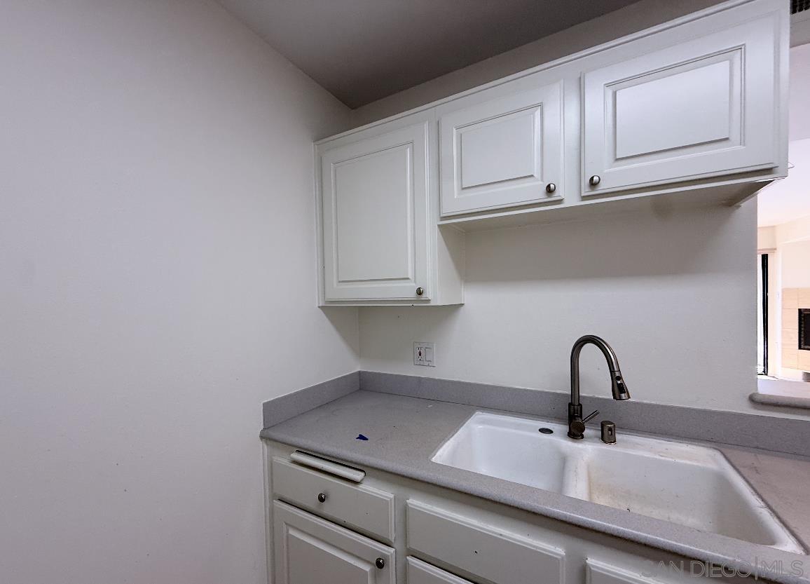 Detail Gallery Image 13 of 20 For 5726  La Jolla Blvd  207, La Jolla,  CA 92037 - 2 Beds | 2 Baths