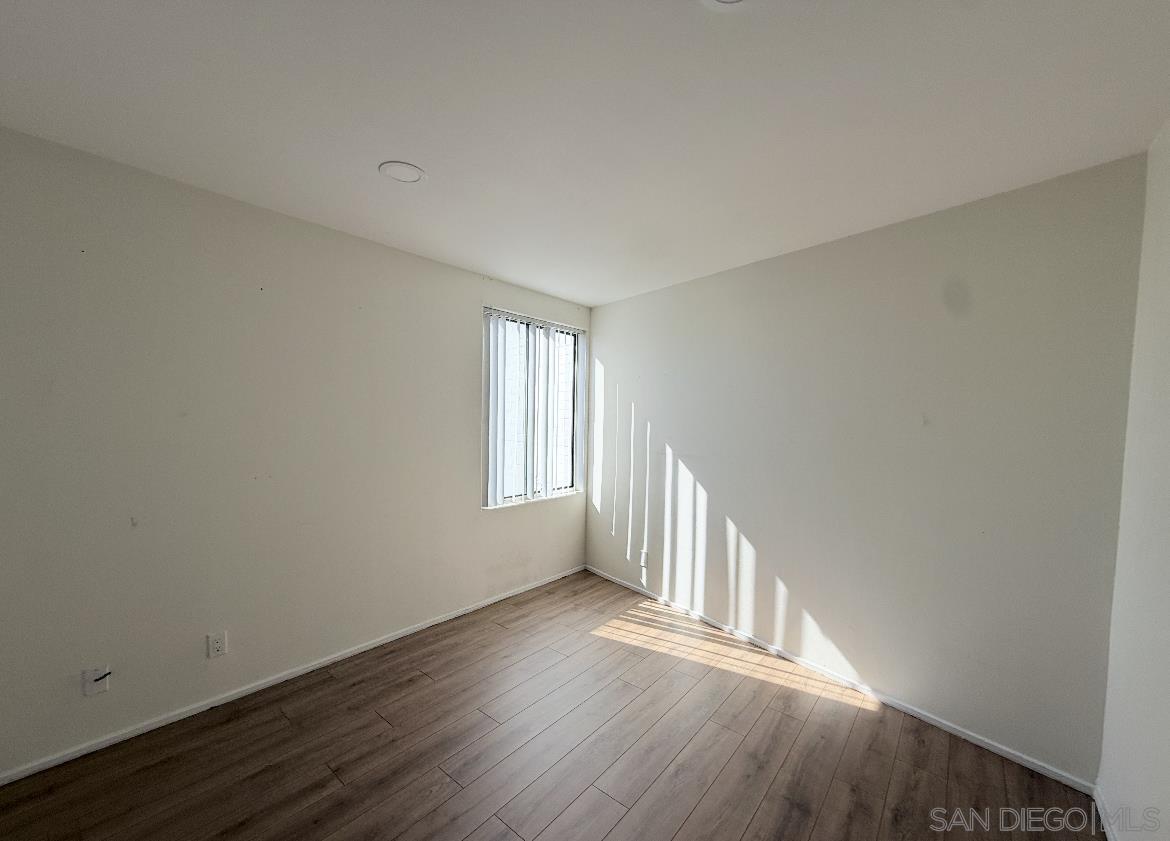 Detail Gallery Image 6 of 20 For 5726  La Jolla Blvd  207, La Jolla,  CA 92037 - 2 Beds | 2 Baths