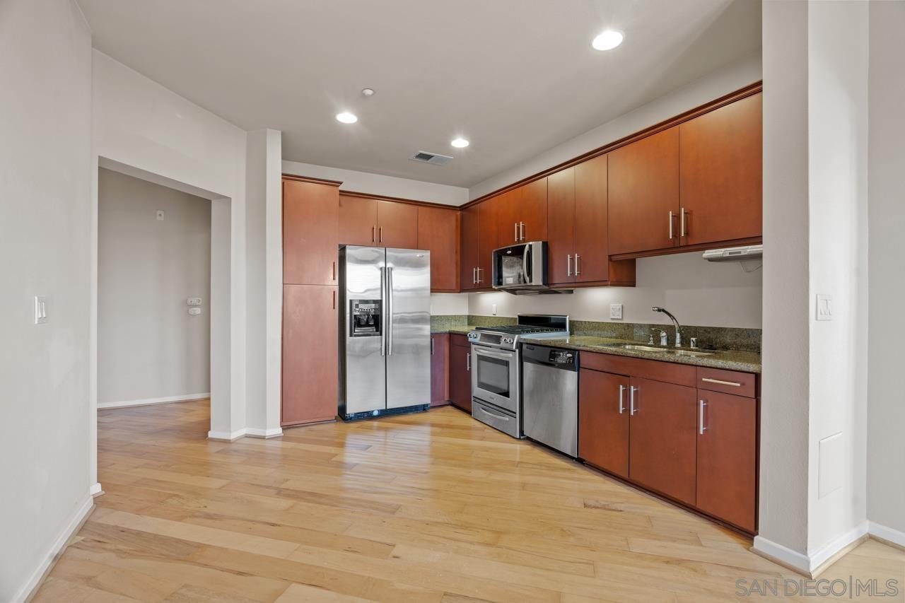 Detail Gallery Image 13 of 40 For 3687  4th Avenue  #201,  San Diego,  CA 92103 - 2 Beds | 2 Baths