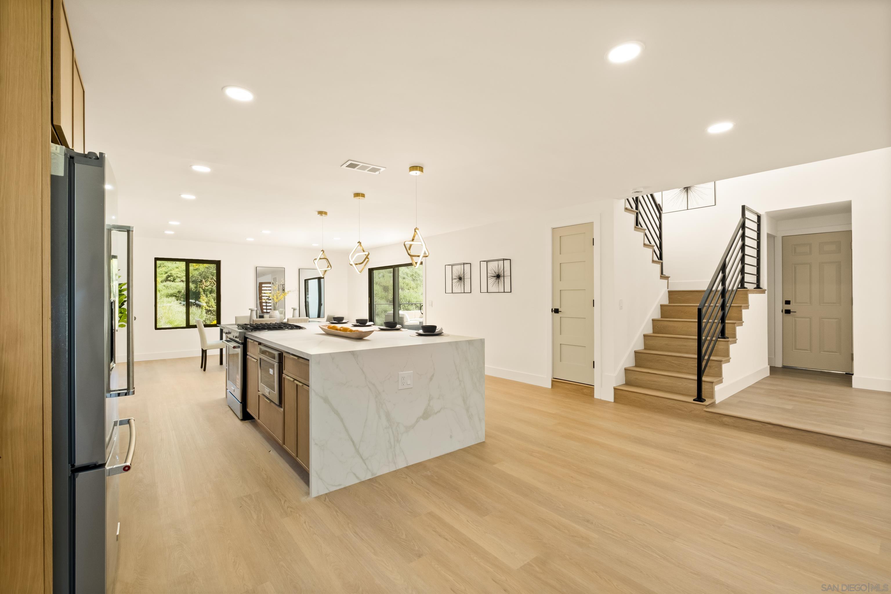 Detail Gallery Image 8 of 40 For 3141  Erie Street, San Diego,  CA 92117 - 3 Beds | 2/1 Baths