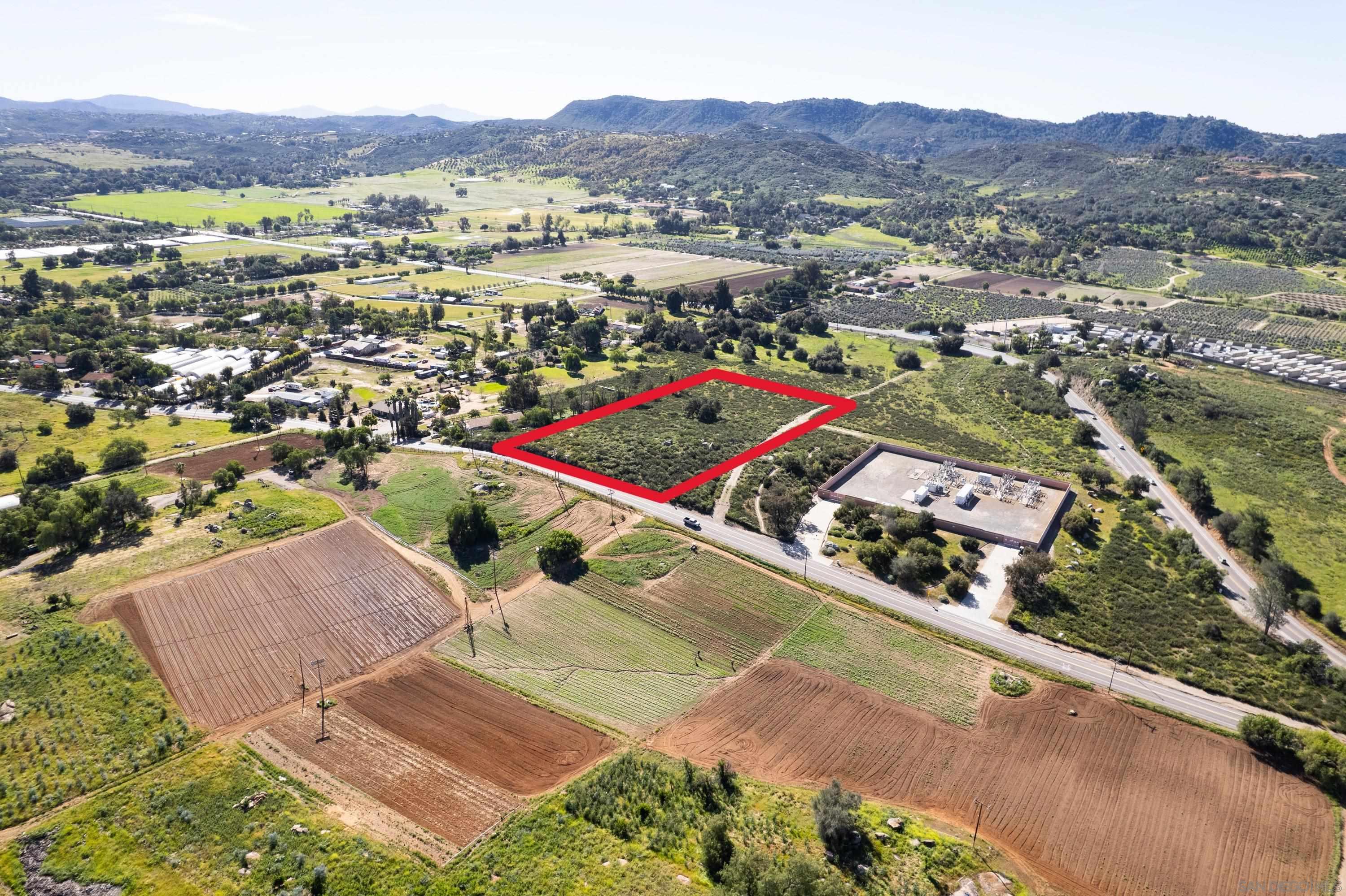 Detail Gallery Image 4 of 7 For , Valley Center,  CA 92082 - – Beds | – Baths