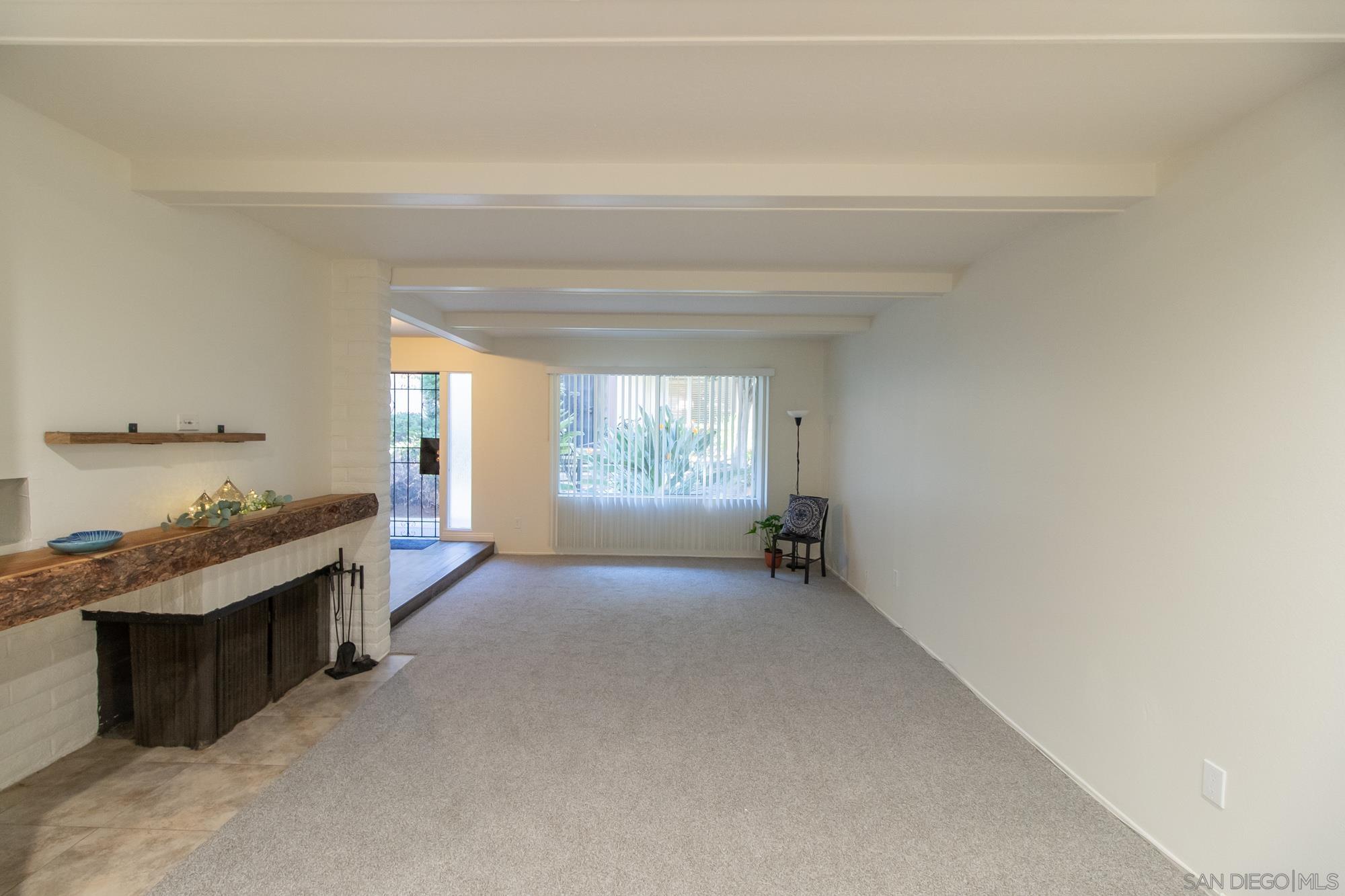 Detail Gallery Image 5 of 52 For 4114  Collwood Lane, San Diego,  CA 92115 - 4 Beds | 2/1 Baths