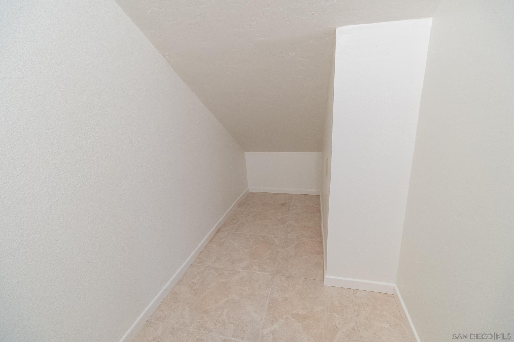 Detail Gallery Image 41 of 52 For 4114  Collwood Lane, San Diego,  CA 92115 - 4 Beds | 2/1 Baths