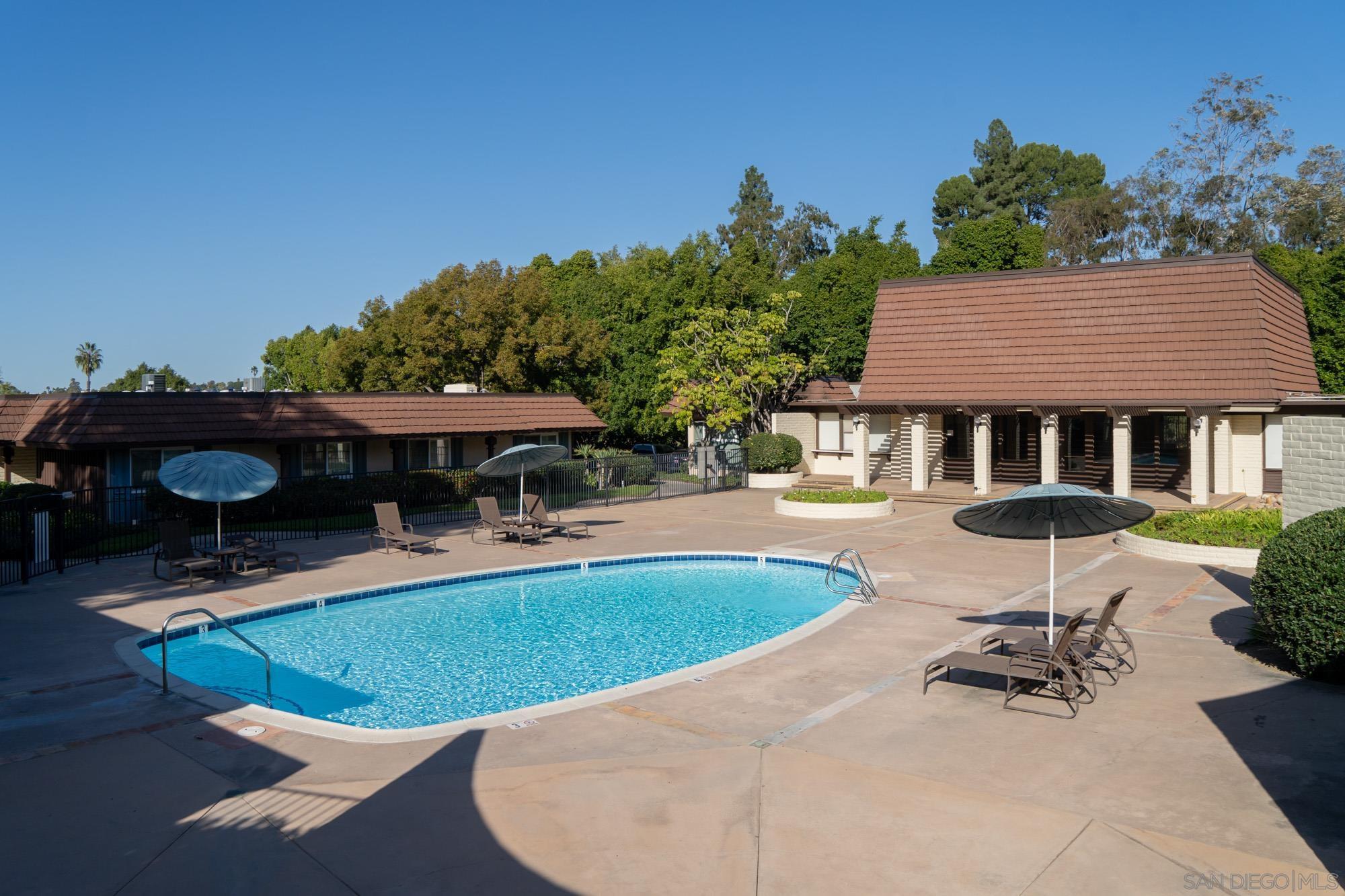 Detail Gallery Image 48 of 52 For 4114  Collwood Lane, San Diego,  CA 92115 - 4 Beds | 2/1 Baths