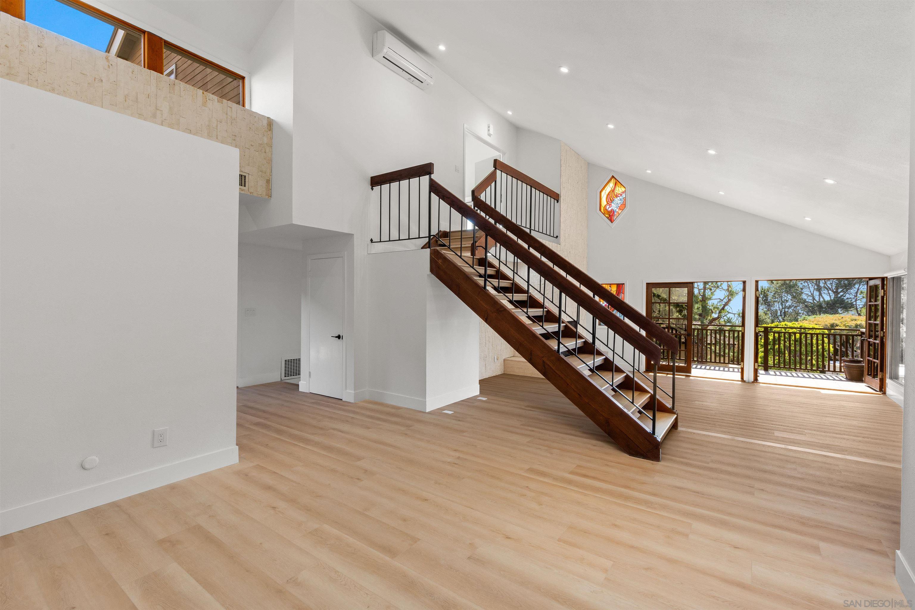 Detail Gallery Image 15 of 45 For 13645  Pine Needles Dr, Del Mar,  CA 92014 - 4 Beds | 2/1 Baths