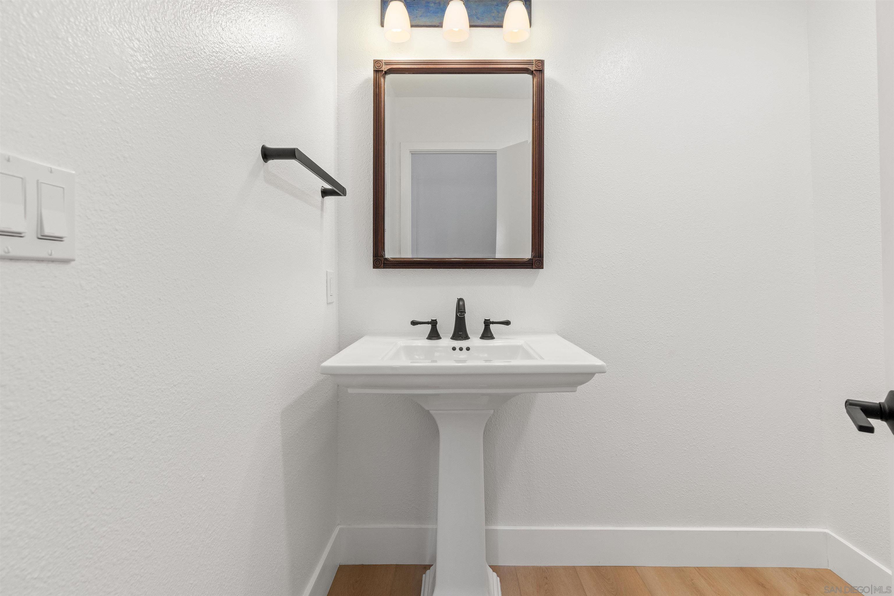 Detail Gallery Image 25 of 45 For 13645  Pine Needles Dr, Del Mar,  CA 92014 - 4 Beds | 2/1 Baths