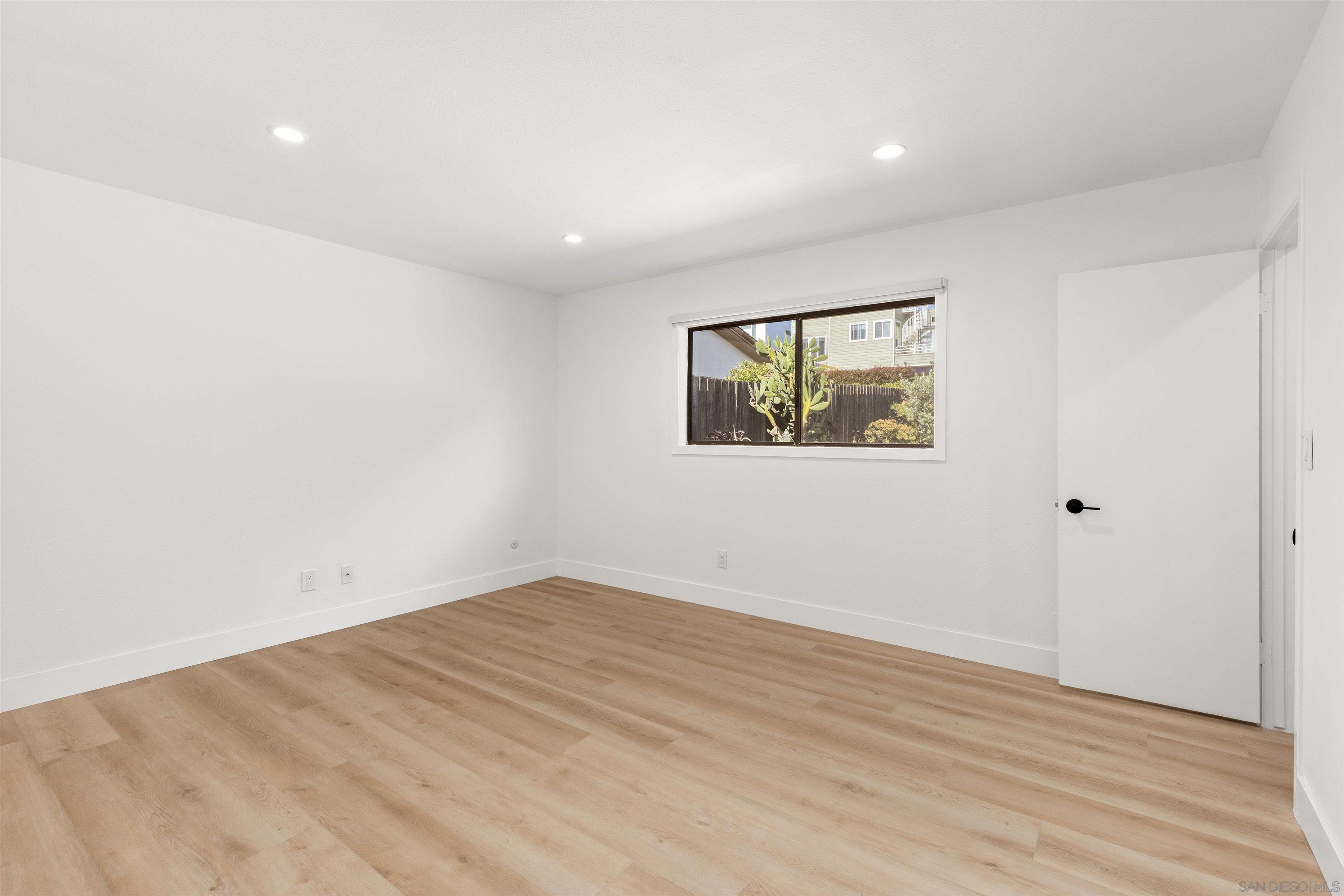 Detail Gallery Image 32 of 45 For 13645  Pine Needles Dr, Del Mar,  CA 92014 - 4 Beds | 2/1 Baths