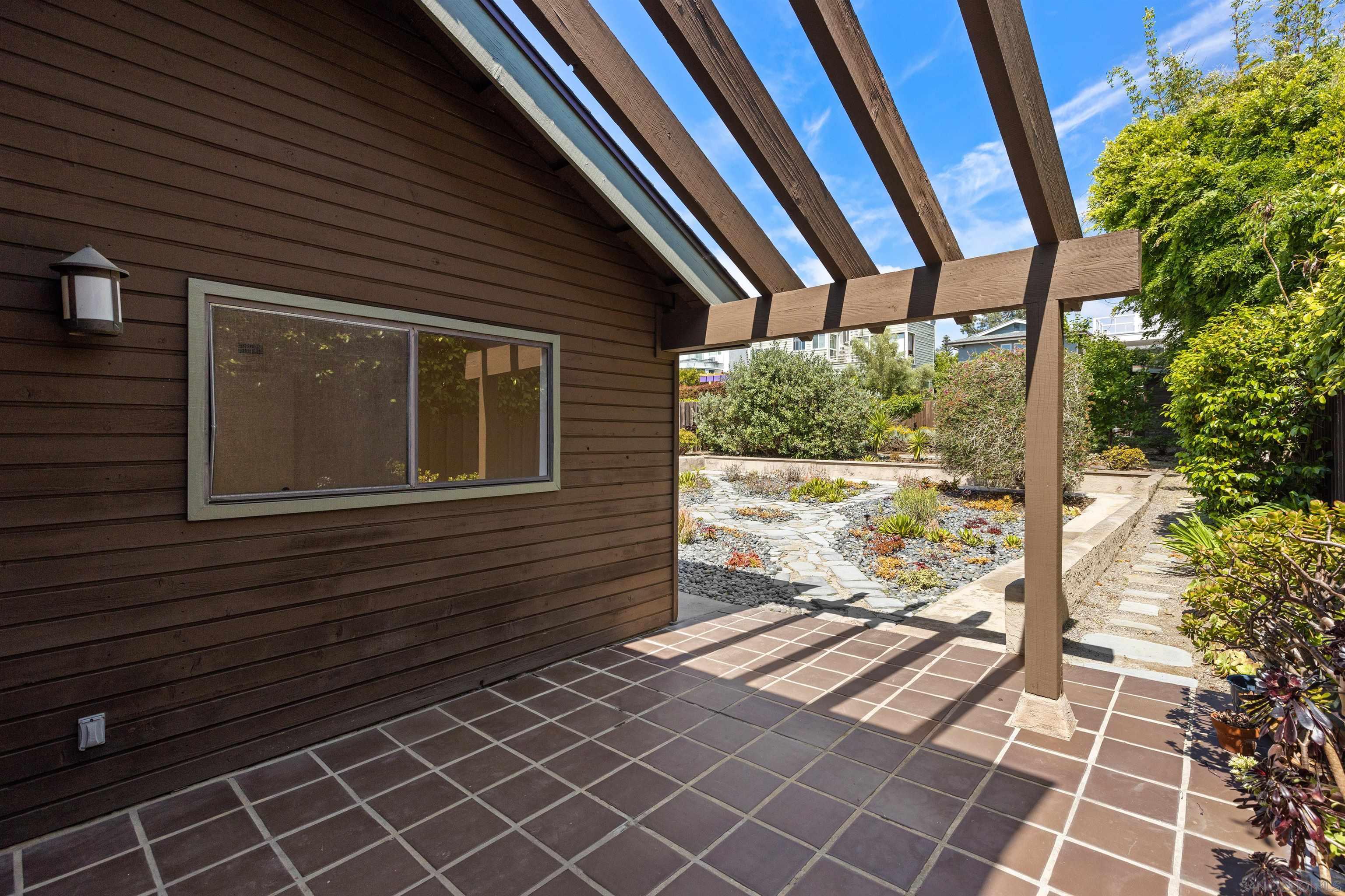 Detail Gallery Image 36 of 45 For 13645  Pine Needles Dr, Del Mar,  CA 92014 - 4 Beds | 2/1 Baths