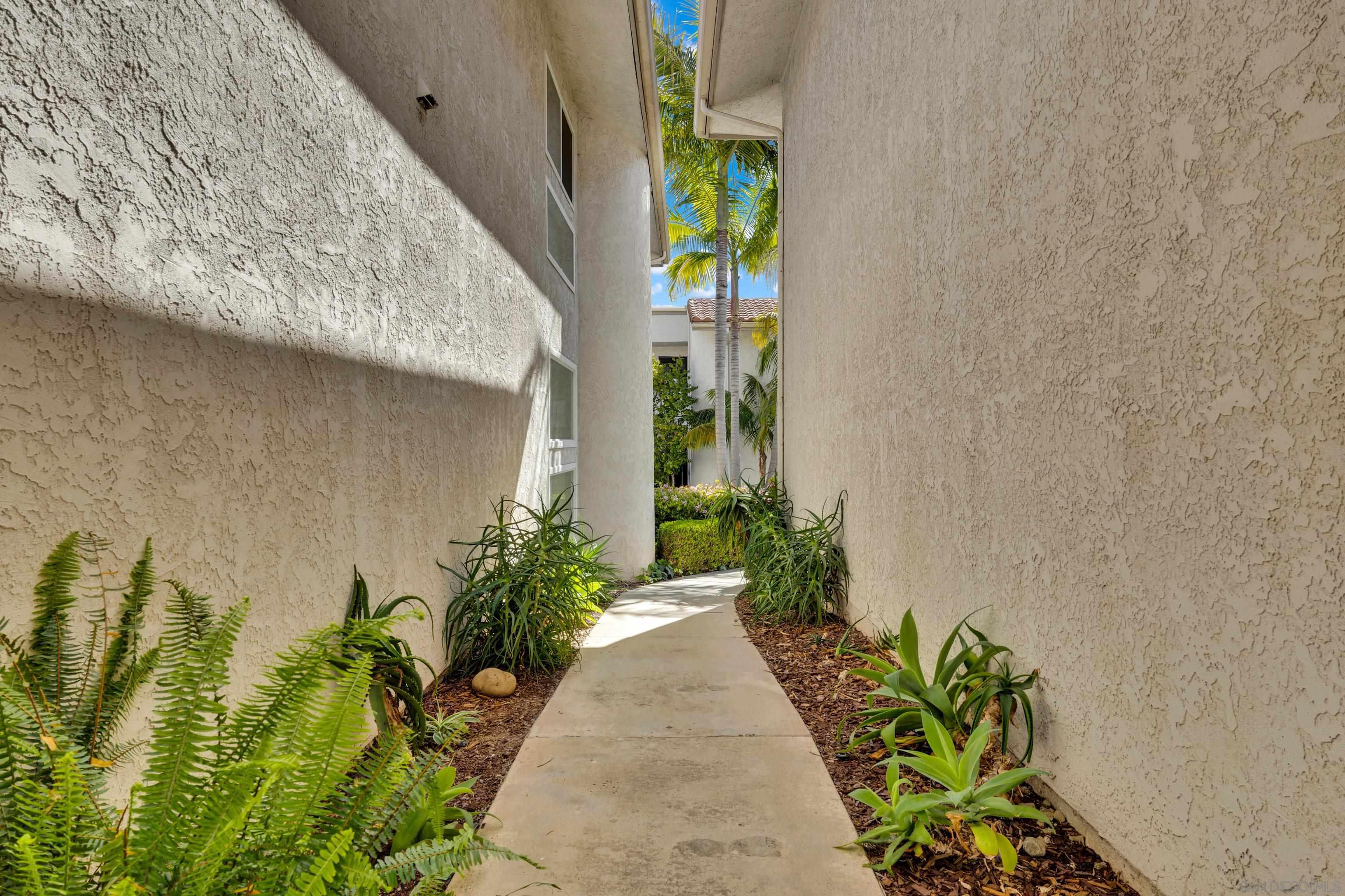 Detail Gallery Image 11 of 51 For 2308  Altisma Way  #118,  Carlsbad,  CA 92009 - 2 Beds | 2 Baths