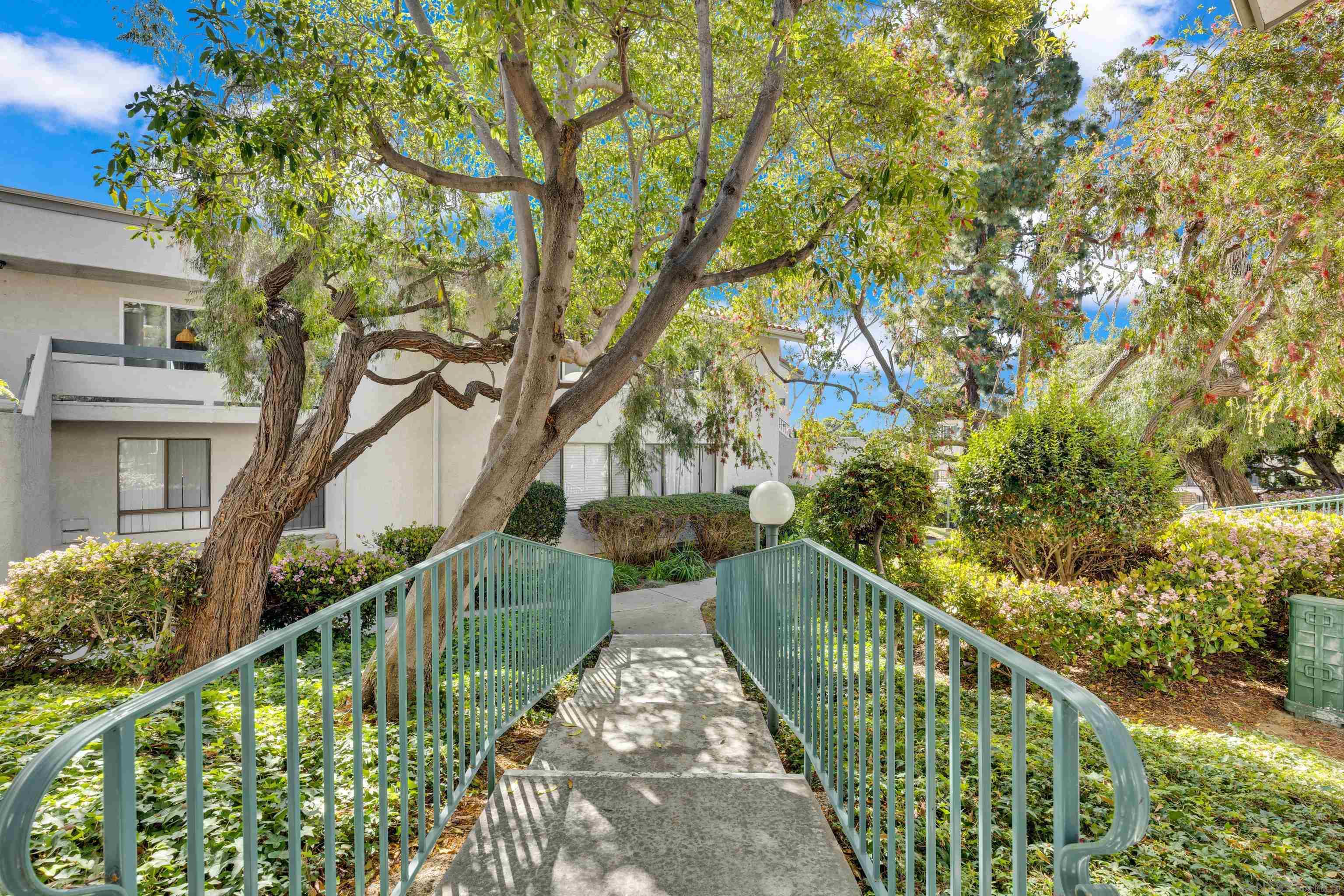 Detail Gallery Image 12 of 51 For 2308  Altisma Way  #118,  Carlsbad,  CA 92009 - 2 Beds | 2 Baths