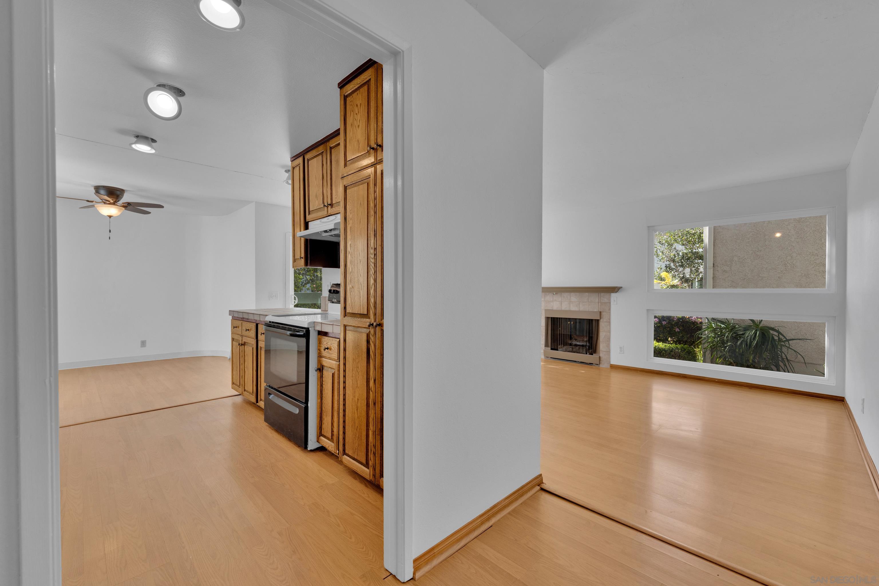 Detail Gallery Image 19 of 51 For 2308  Altisma Way  #118,  Carlsbad,  CA 92009 - 2 Beds | 2 Baths