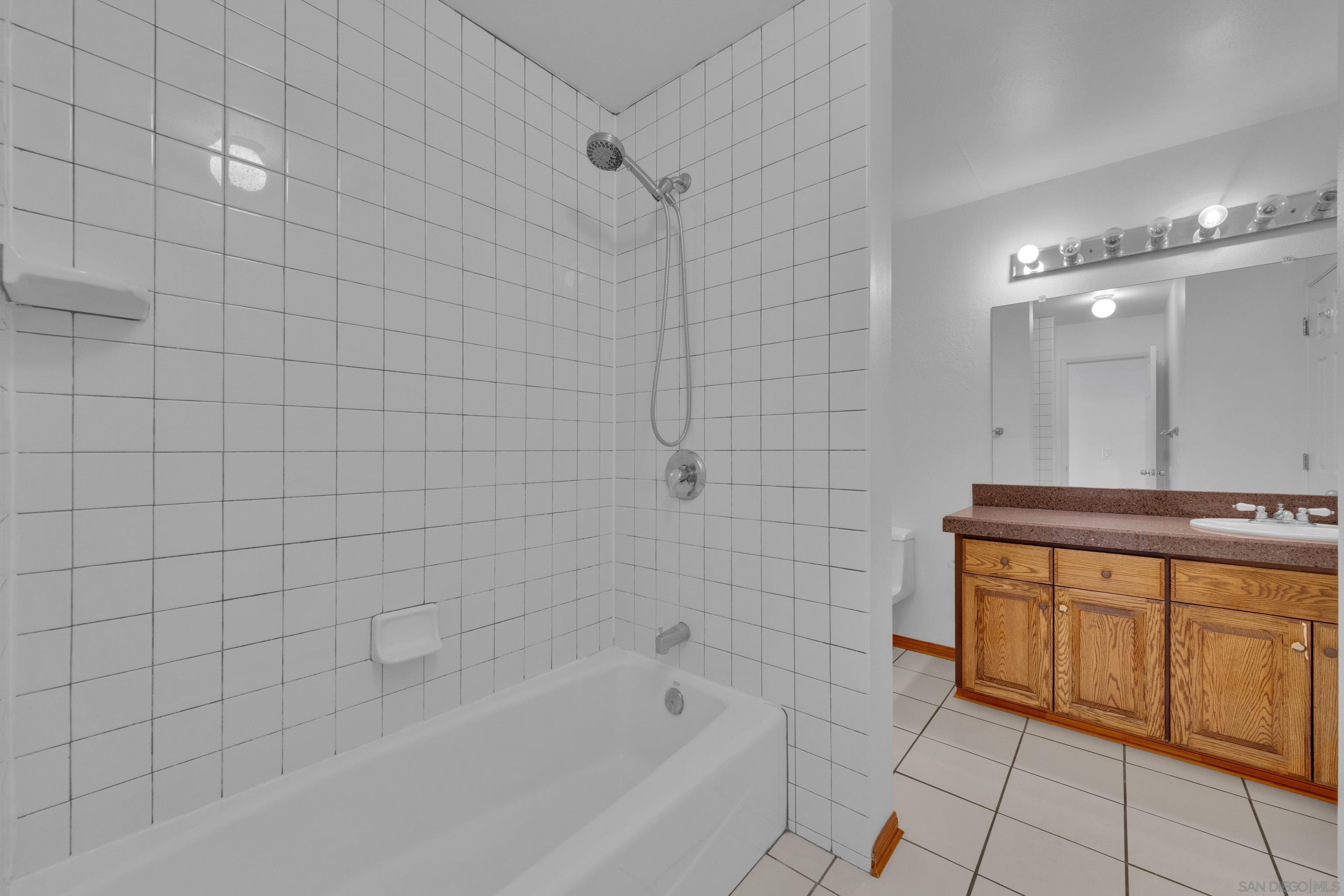 Detail Gallery Image 36 of 51 For 2308  Altisma Way  #118,  Carlsbad,  CA 92009 - 2 Beds | 2 Baths