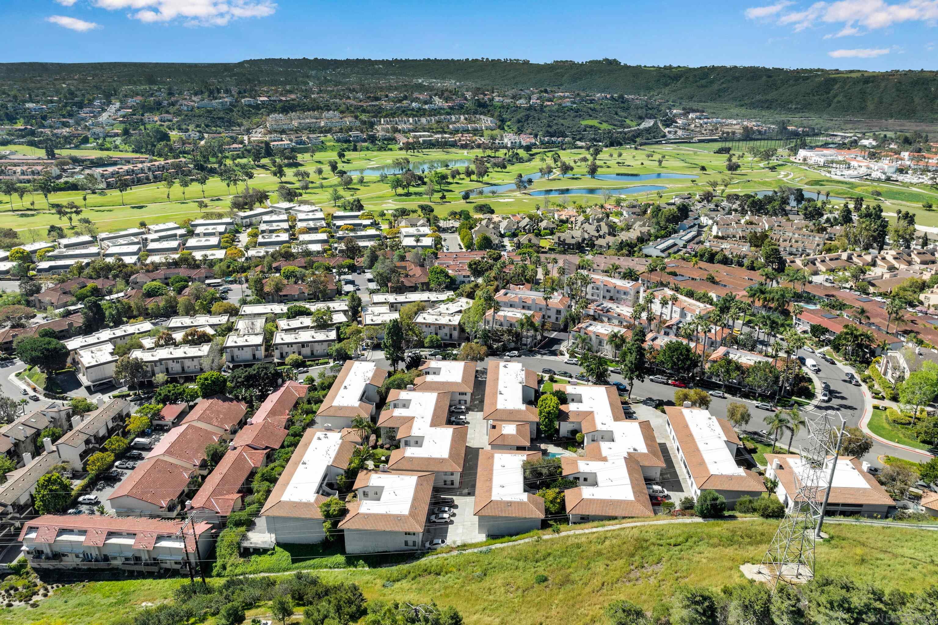 Detail Gallery Image 8 of 51 For 2308  Altisma Way  #118,  Carlsbad,  CA 92009 - 2 Beds | 2 Baths