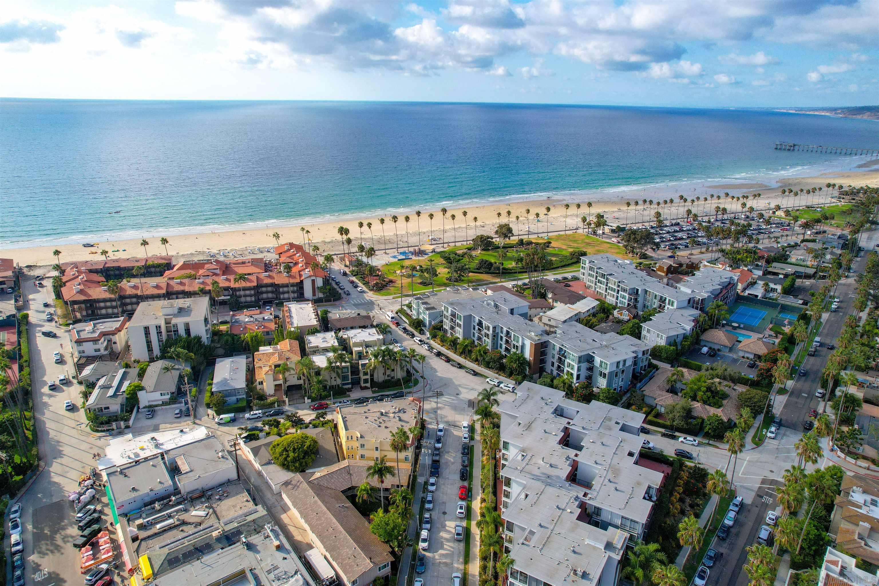 Detail Gallery Image 24 of 25 For 8121  Camino Del Sol  #101,  La Jolla,  CA 92037 - 3 Beds | 2 Baths