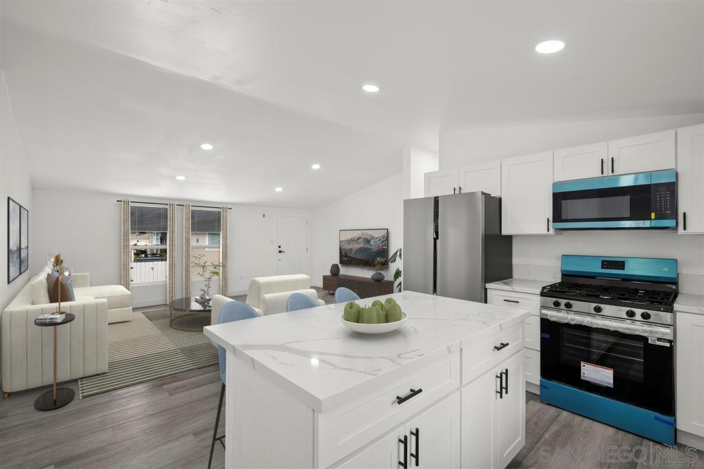 Detail Gallery Image 3 of 25 For 10767  Jamacha Blvd  Spc 62,  Spring Valley,  CA 91978 - 3 Beds | 2 Baths