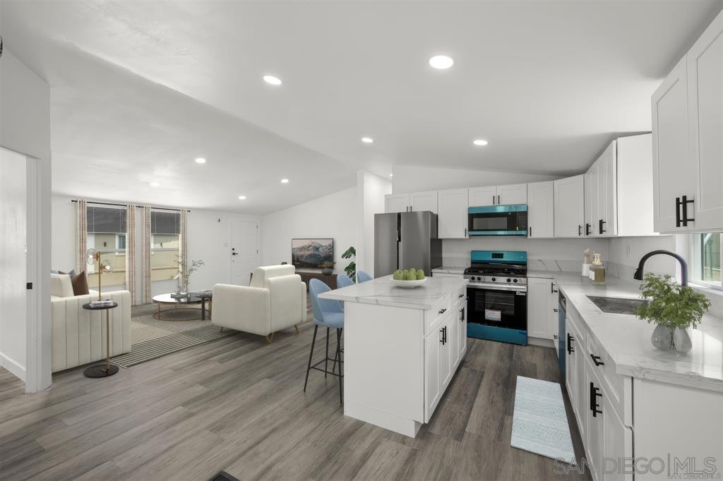 Detail Gallery Image 7 of 25 For 10767  Jamacha Blvd  Spc 62,  Spring Valley,  CA 91978 - 3 Beds | 2 Baths