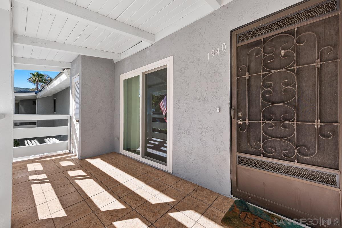 Detail Gallery Image 2 of 24 For 1940  Fairway Circle Dr, San Marcos,  CA 92078 - 3 Beds | 2 Baths