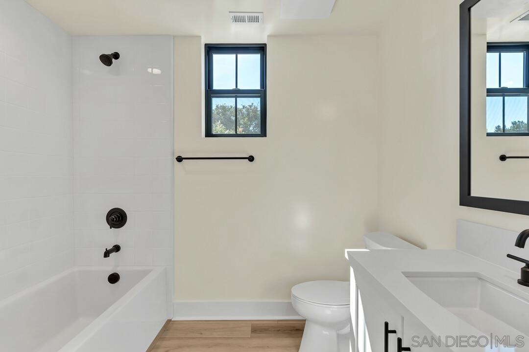 Detail Gallery Image 16 of 25 For 1103  Catania Dr  104, Encinitas,  CA 92024 - 2 Beds | 2 Baths