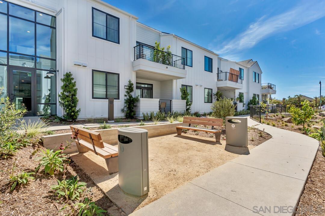 Detail Gallery Image 22 of 25 For 1103  Catania Dr  104, Encinitas,  CA 92024 - 2 Beds | 2 Baths
