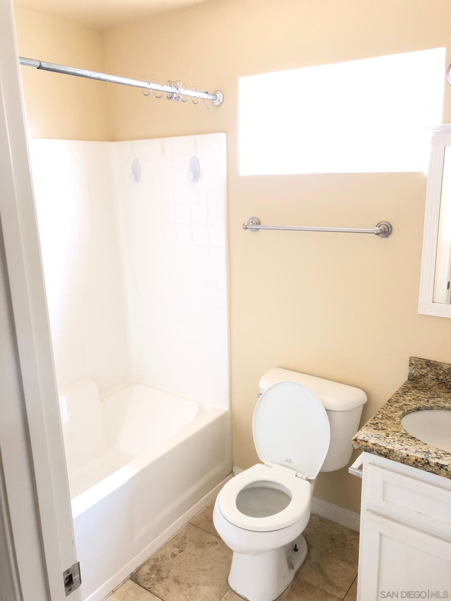 Detail Gallery Image 14 of 15 For 7280  Hyatt St  3, San Diego,  CA 92111 - 3 Beds | 2/1 Baths