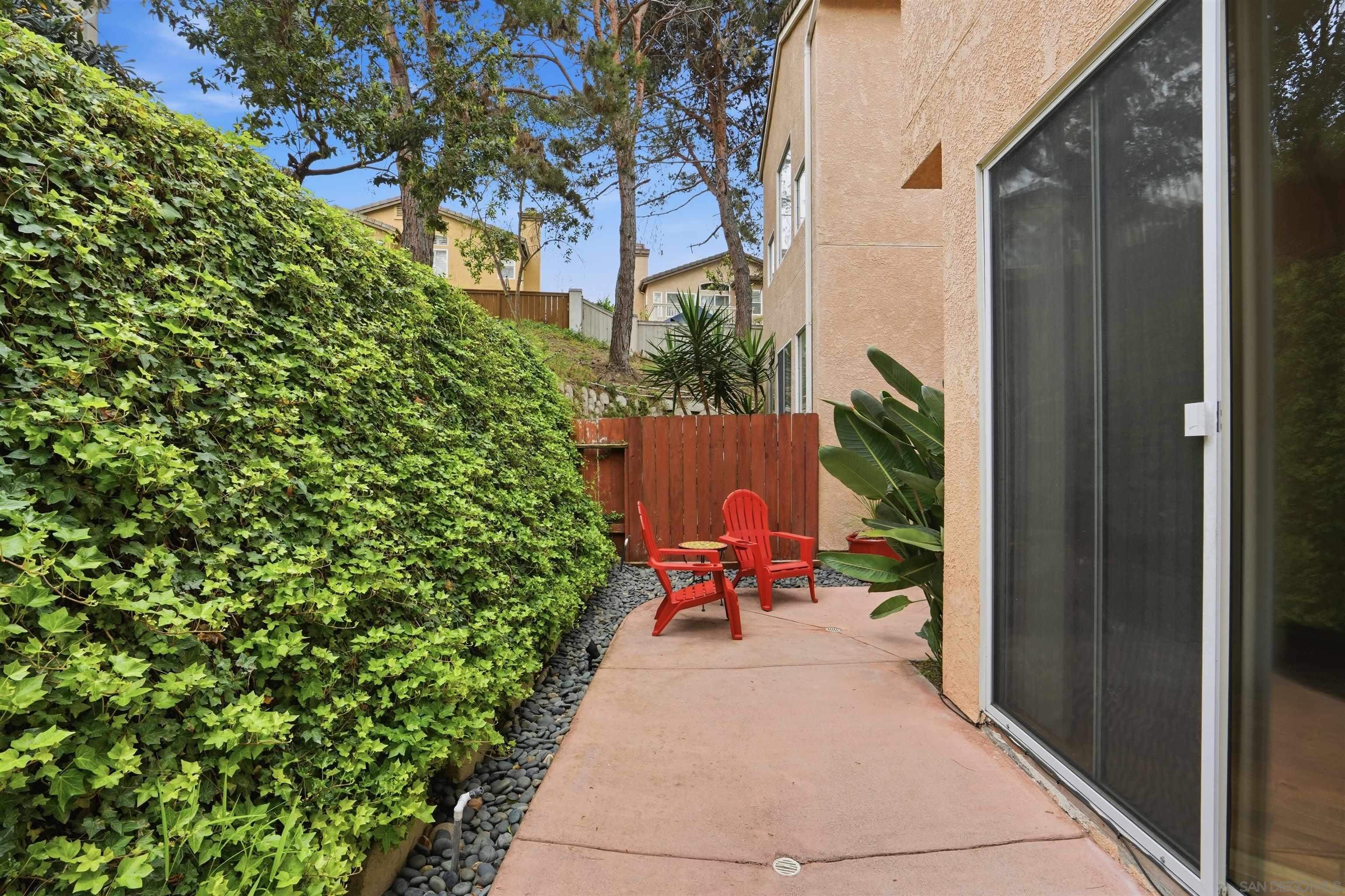 Detail Gallery Image 13 of 33 For 10973  Caminito Arcada, San Diego,  CA 92131 - 3 Beds | 2/1 Baths