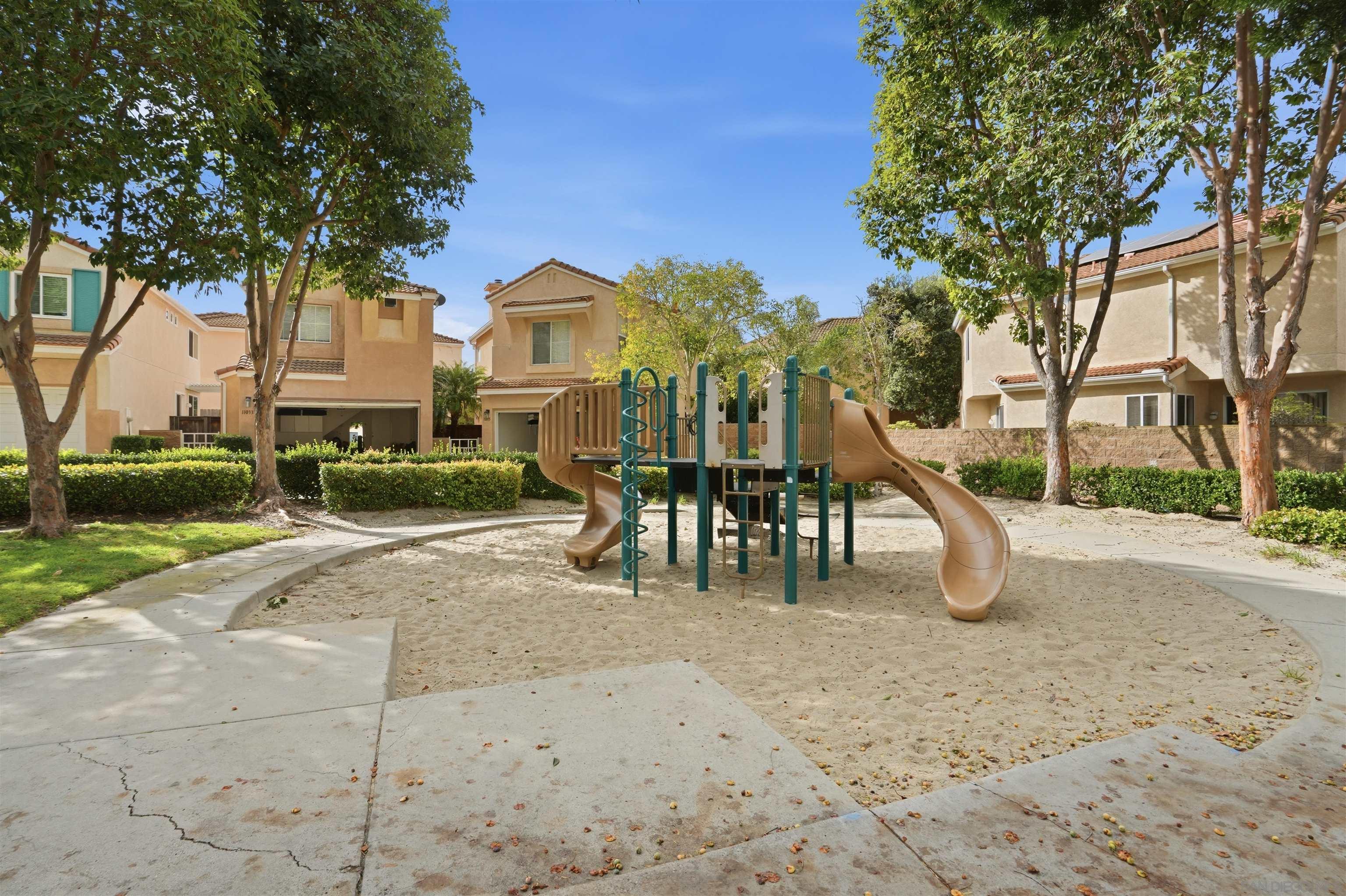 Detail Gallery Image 33 of 33 For 10973  Caminito Arcada, San Diego,  CA 92131 - 3 Beds | 2/1 Baths