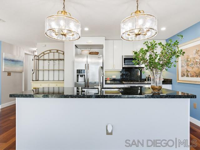 Detail Gallery Image 18 of 46 For 1199  Pacific Hwy  1303, San Diego,  CA 92101 - 1 Beds | 1/1 Baths