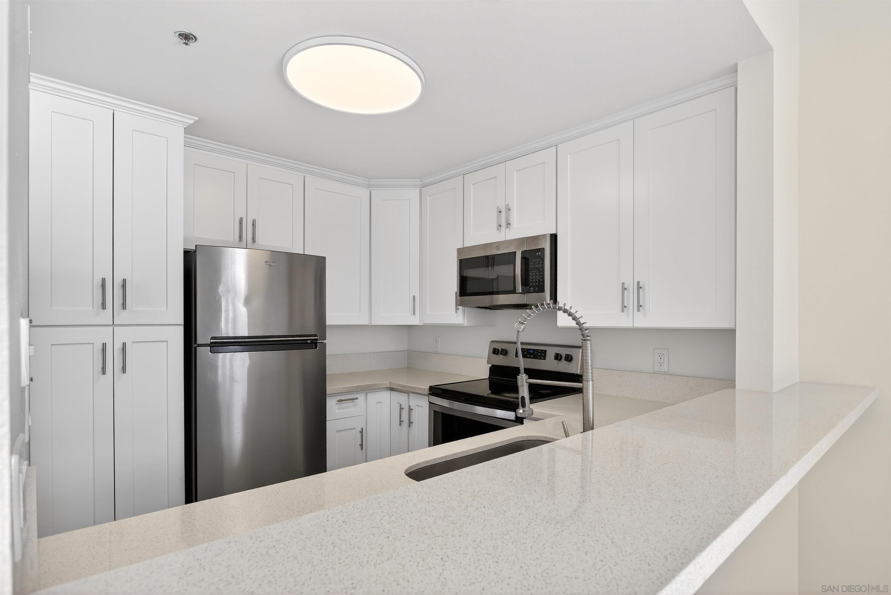 Detail Gallery Image 4 of 34 For 3980  Faircross Pl  #36,  San Diego,  CA 92115 - 2 Beds | 2 Baths