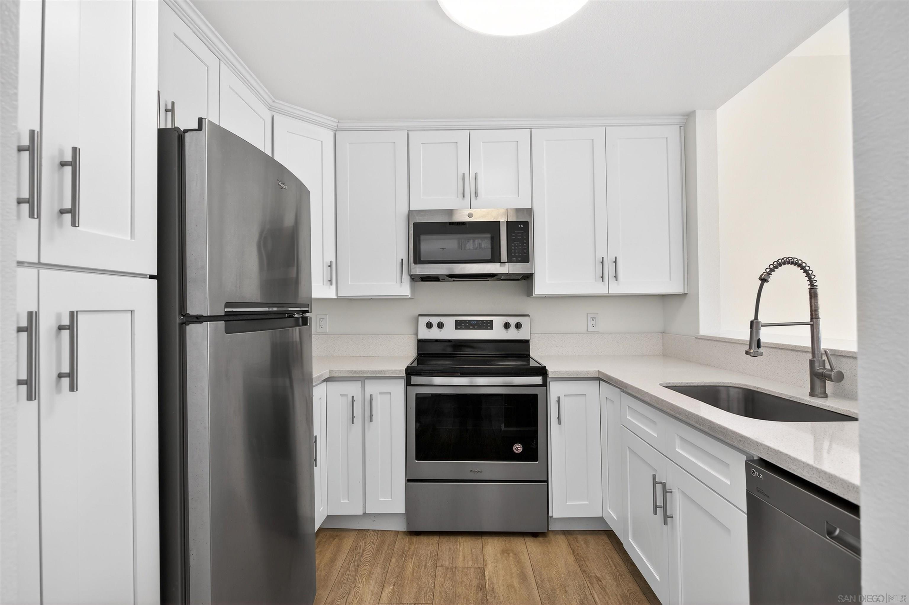 Detail Gallery Image 5 of 34 For 3980  Faircross Pl  #36,  San Diego,  CA 92115 - 2 Beds | 2 Baths