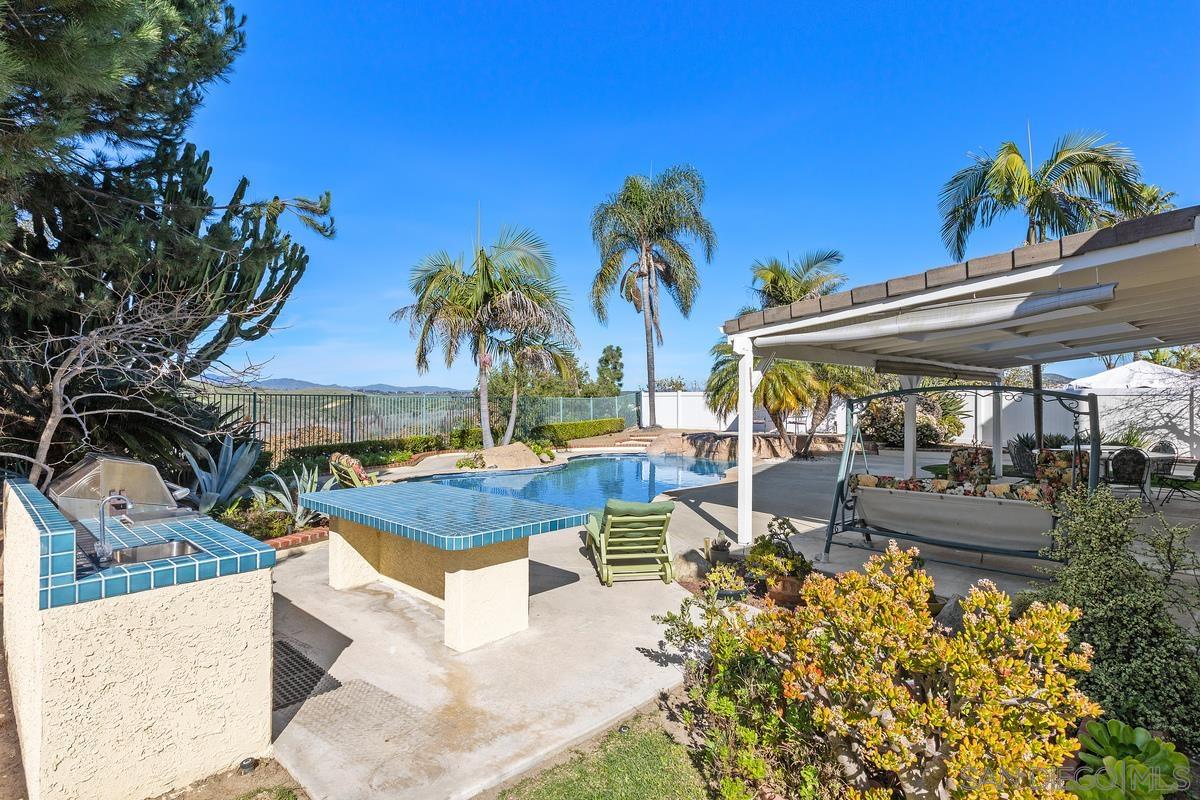 Detail Gallery Image 40 of 43 For 4863  Marblehead Bay Dr, Oceanside,  CA 92057 - 4 Beds | 3 Baths