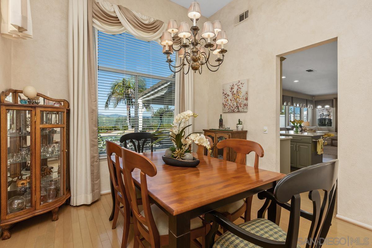 Detail Gallery Image 10 of 43 For 4863  Marblehead Bay Dr, Oceanside,  CA 92057 - 4 Beds | 3 Baths