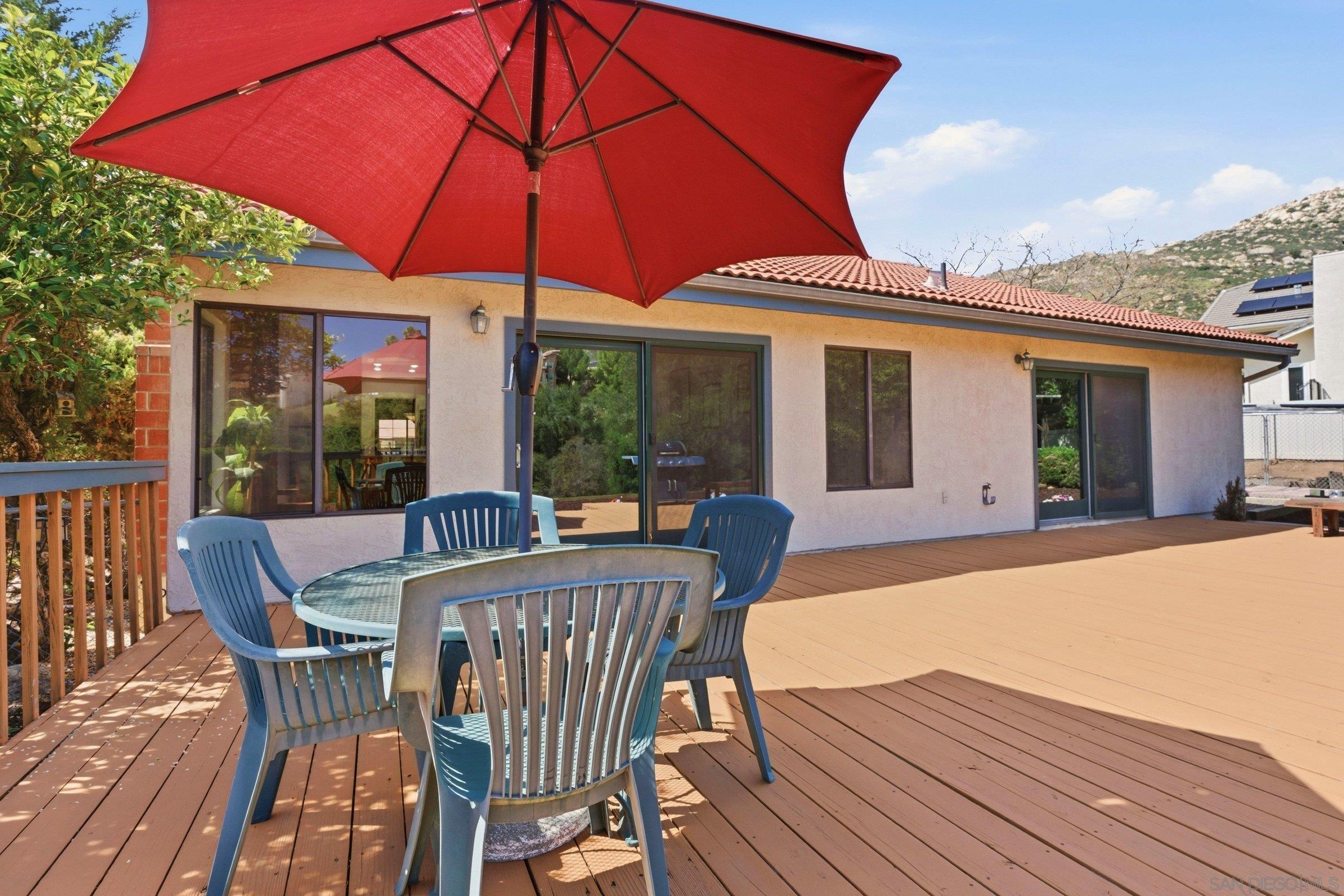 Detail Gallery Image 3 of 33 For 15927  Litten Way, Ramona,  CA 92065 - 4 Beds | 2 Baths