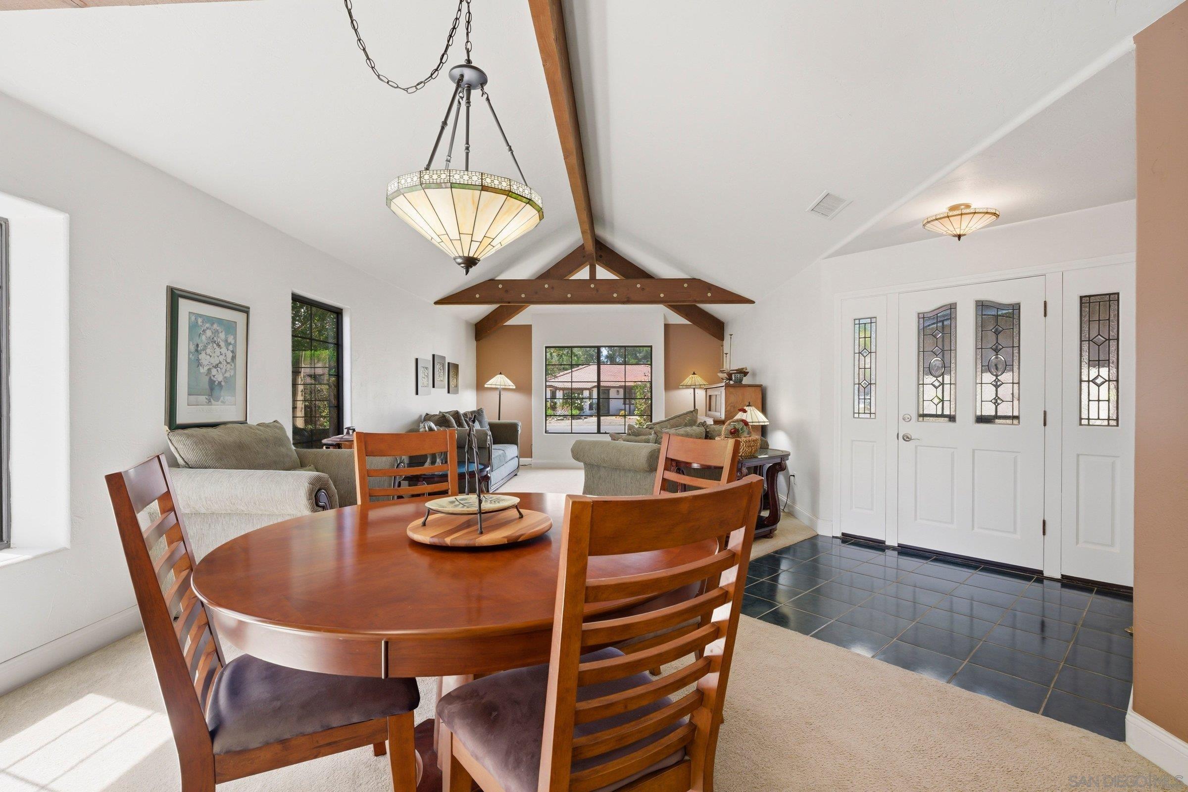 Detail Gallery Image 9 of 33 For 15927  Litten Way, Ramona,  CA 92065 - 4 Beds | 2 Baths