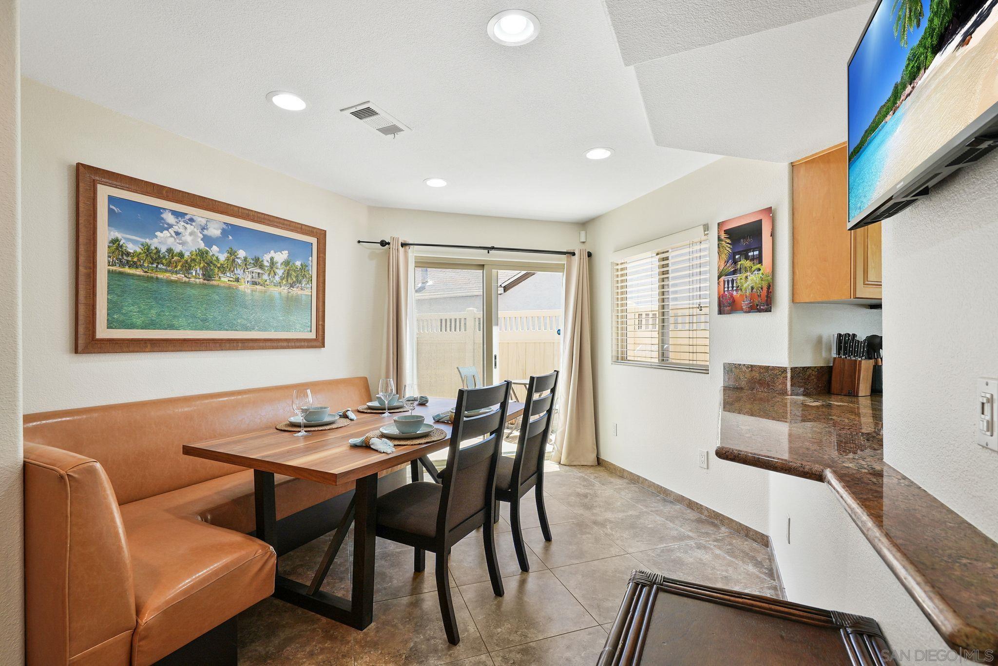 Detail Gallery Image 11 of 73 For 1311-15  Pacific Beach Dr, San Diego,  CA 92109 - – Beds | – Baths