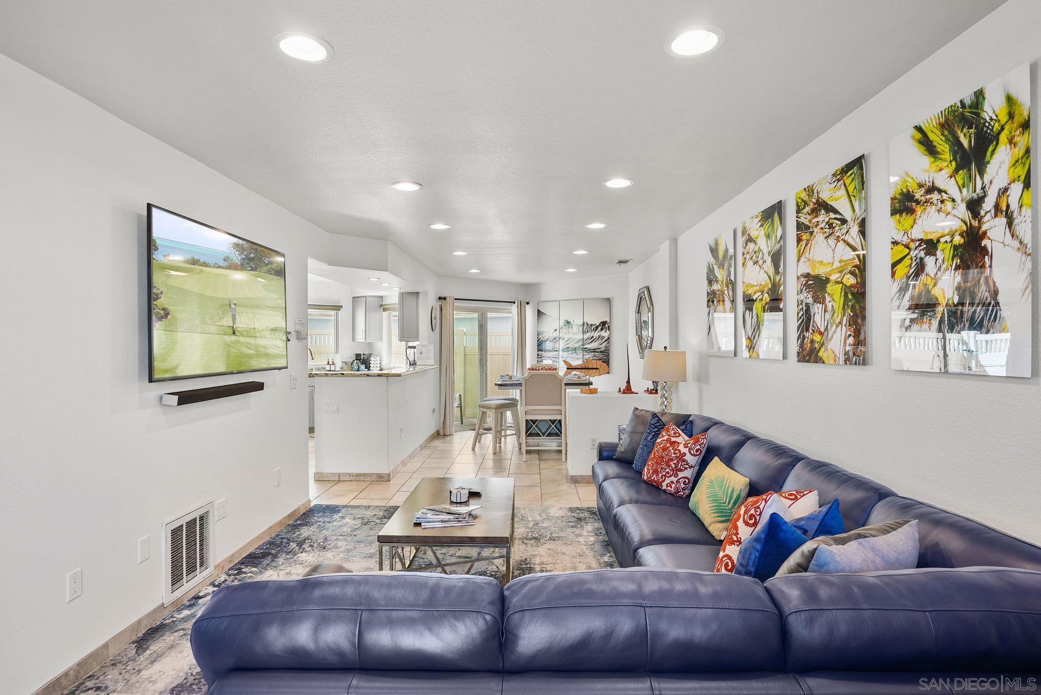 Detail Gallery Image 31 of 73 For 1311-15  Pacific Beach Dr, San Diego,  CA 92109 - – Beds | – Baths