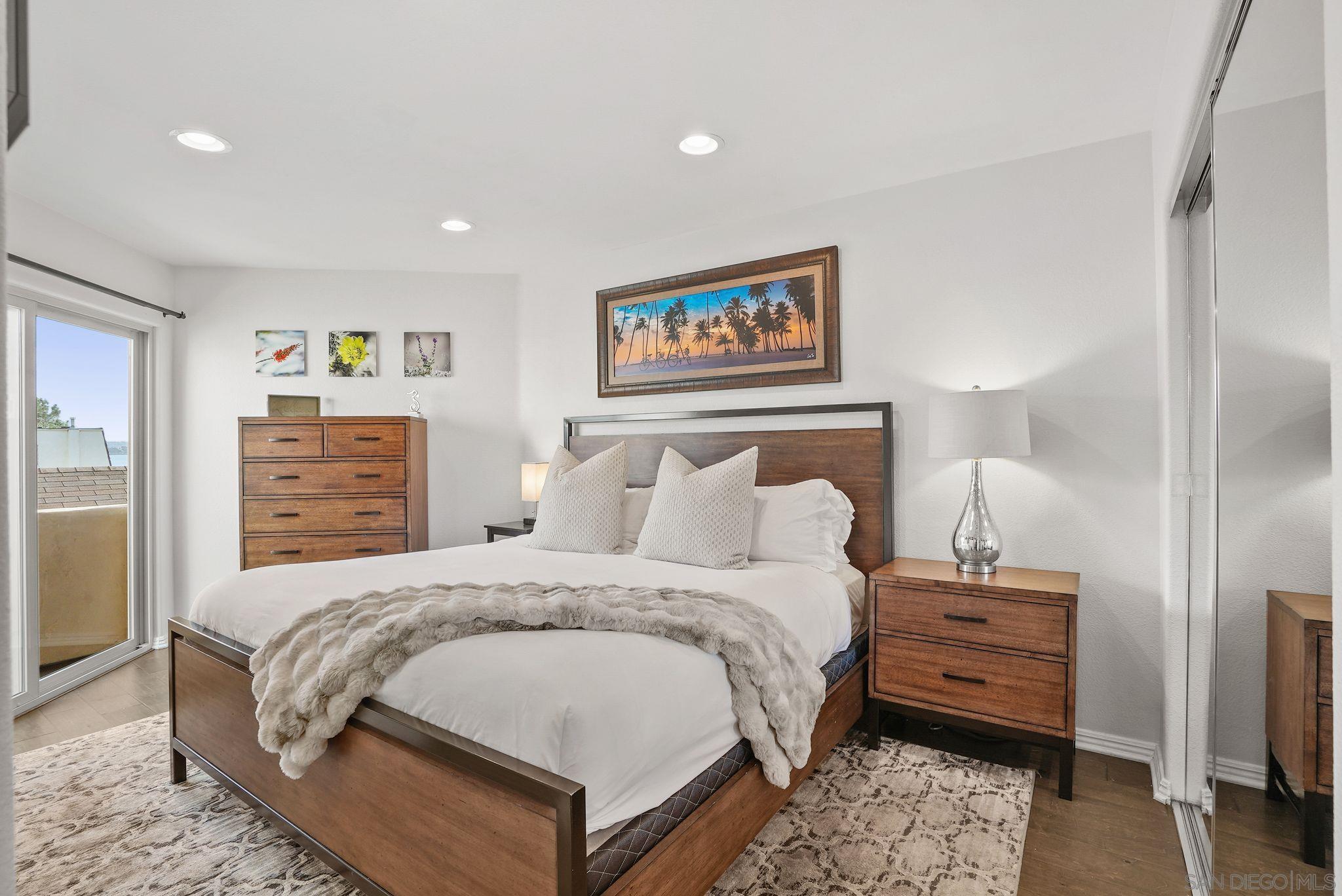 Detail Gallery Image 37 of 73 For 1311-15  Pacific Beach Dr, San Diego,  CA 92109 - – Beds | – Baths