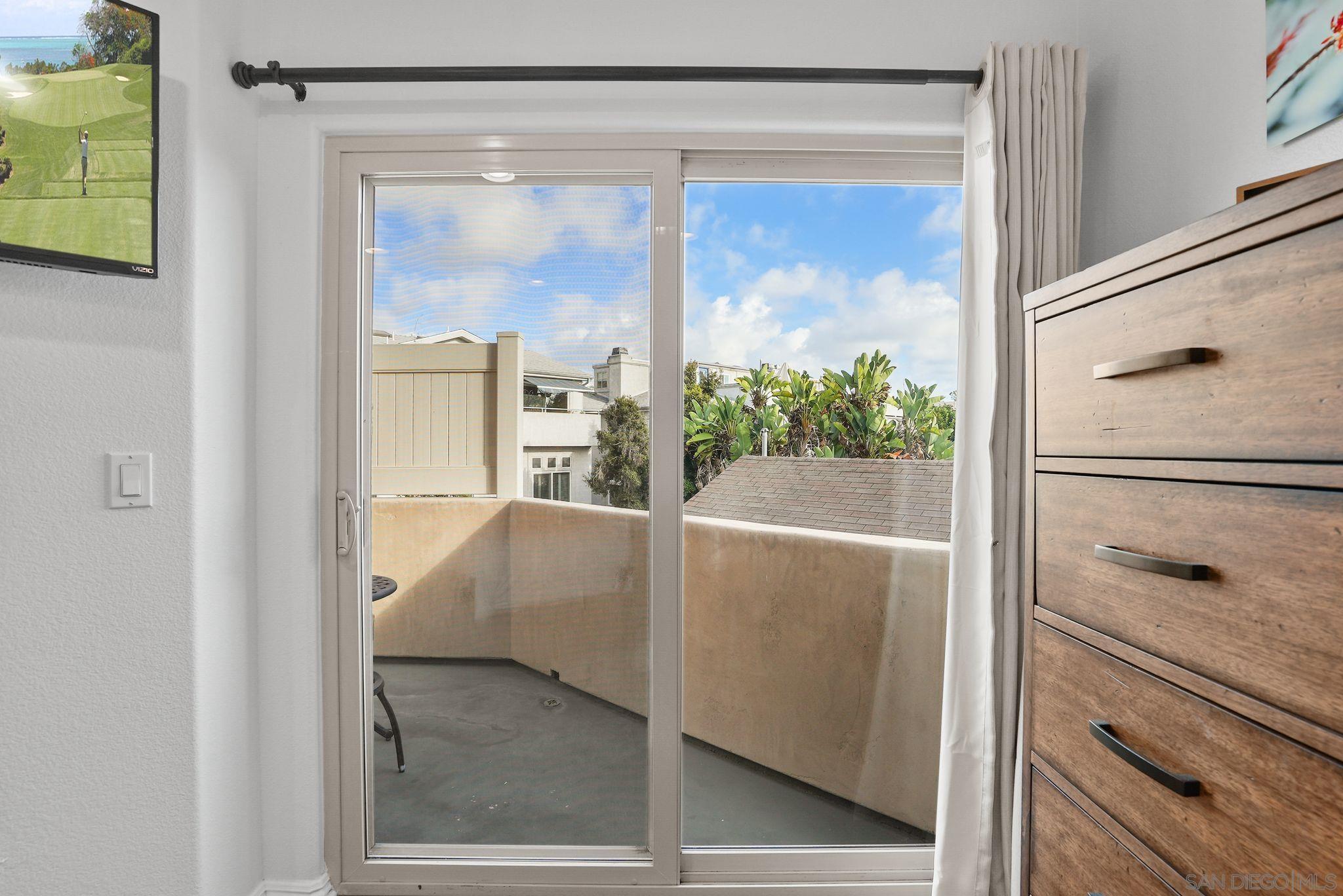 Detail Gallery Image 39 of 73 For 1311-15  Pacific Beach Dr, San Diego,  CA 92109 - – Beds | – Baths