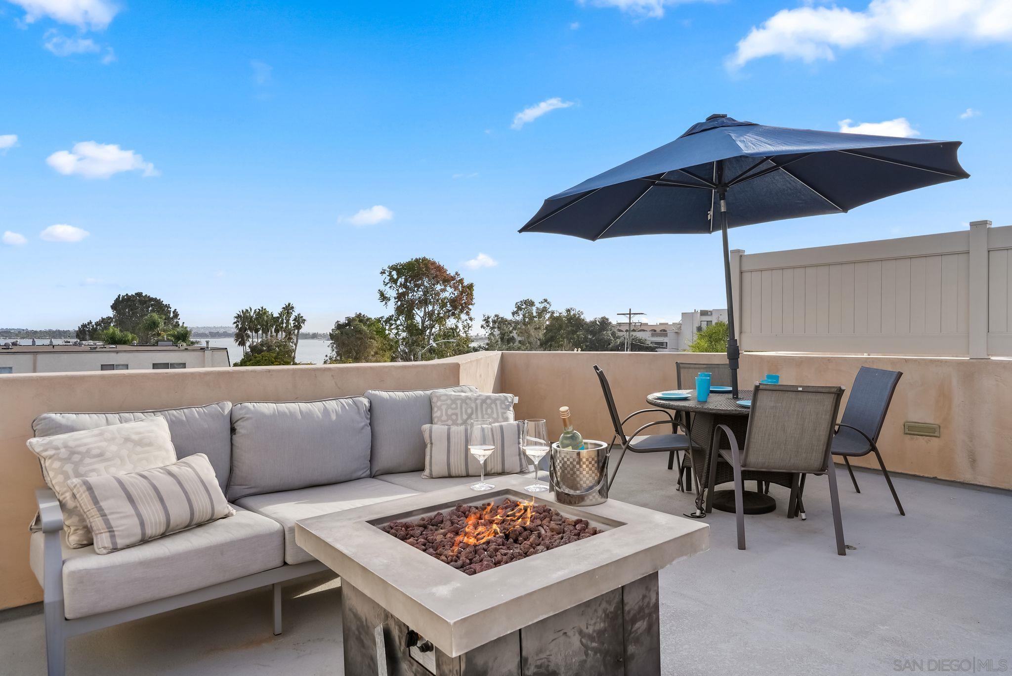 Detail Gallery Image 49 of 73 For 1311-15  Pacific Beach Dr, San Diego,  CA 92109 - – Beds | – Baths