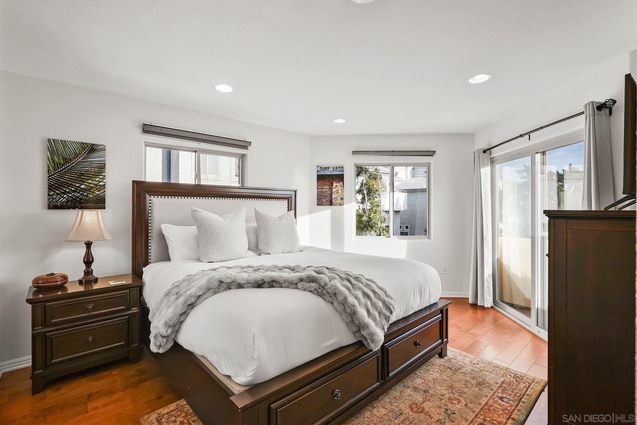 Detail Gallery Image 58 of 73 For 1311-15  Pacific Beach Dr, San Diego,  CA 92109 - – Beds | – Baths