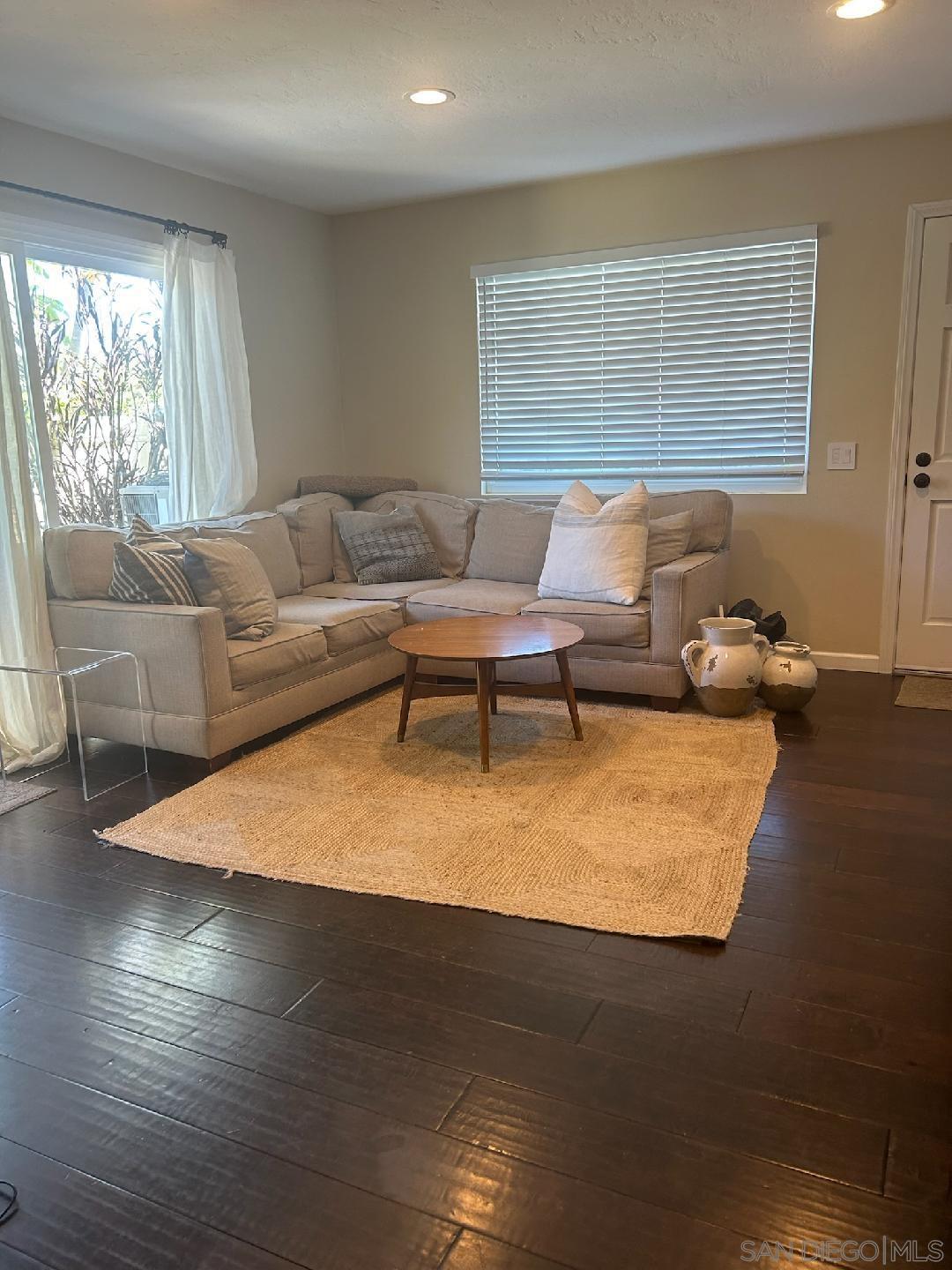 Detail Gallery Image 16 of 19 For 357  Winsome Pl, Encinitas,  CA 92024 - 3 Beds | 2 Baths