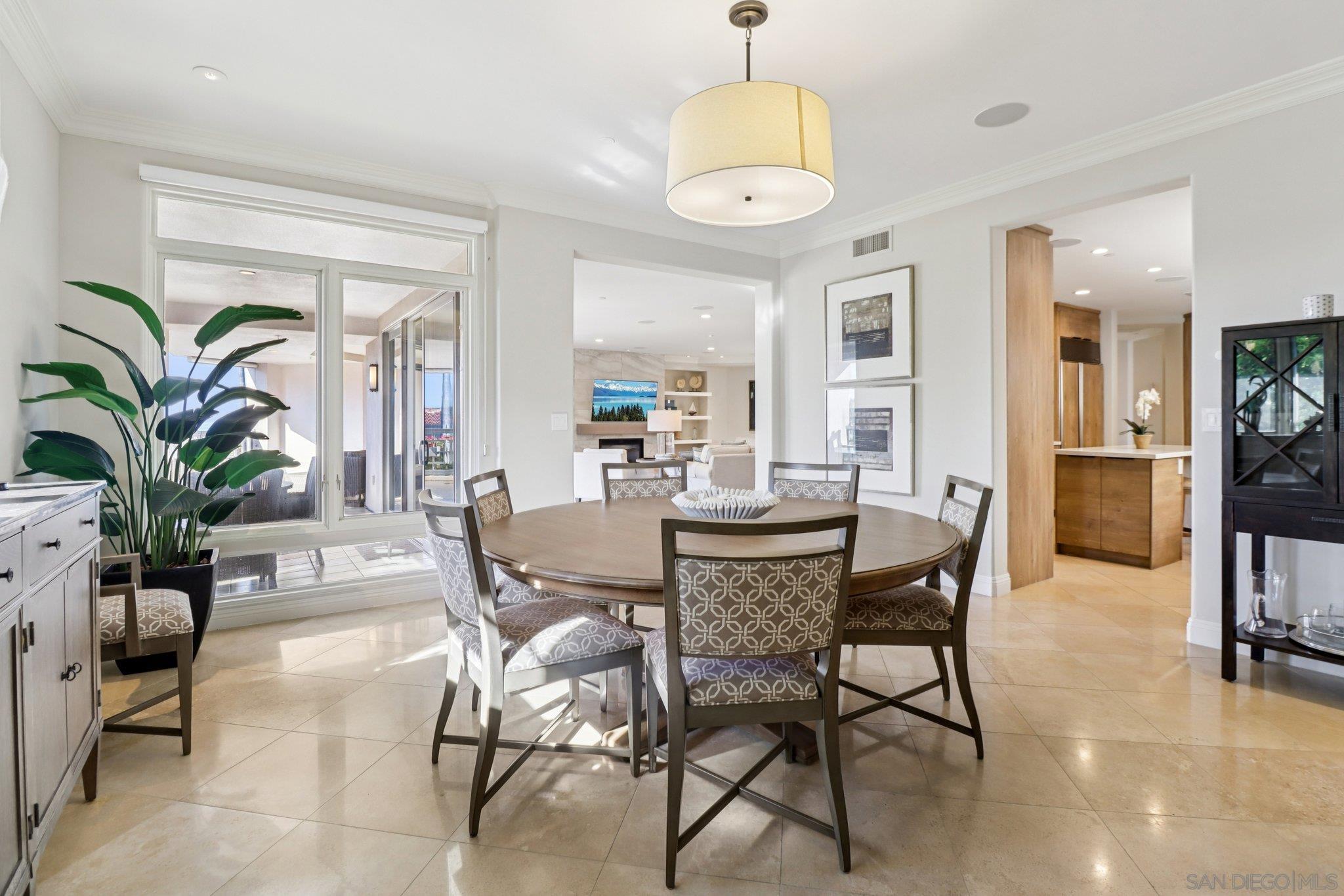 Detail Gallery Image 11 of 61 For 464  Prospect  101, La Jolla,  CA 92037 - 2 Beds | 2/1 Baths