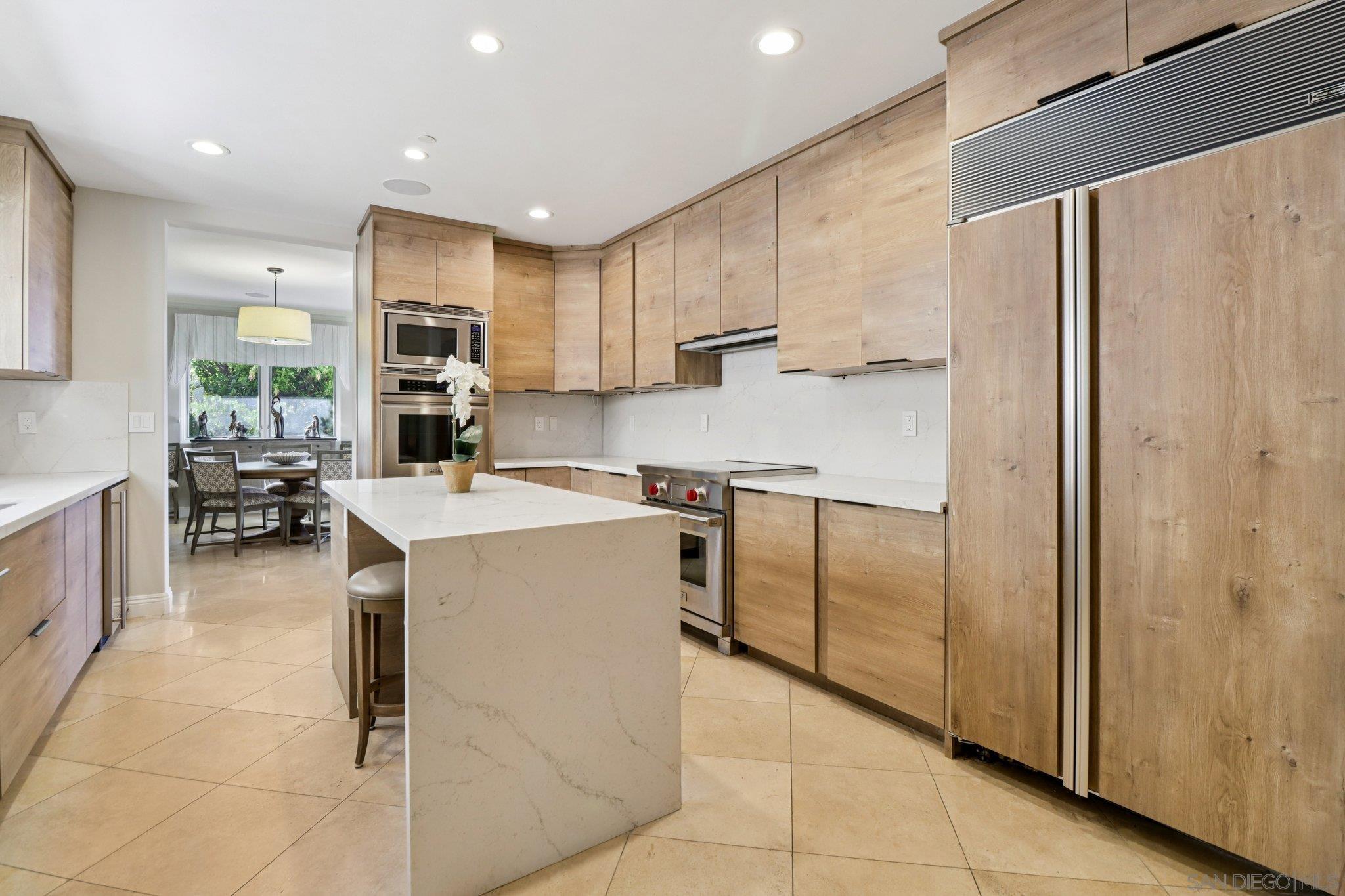 Detail Gallery Image 16 of 61 For 464  Prospect  101, La Jolla,  CA 92037 - 2 Beds | 2/1 Baths