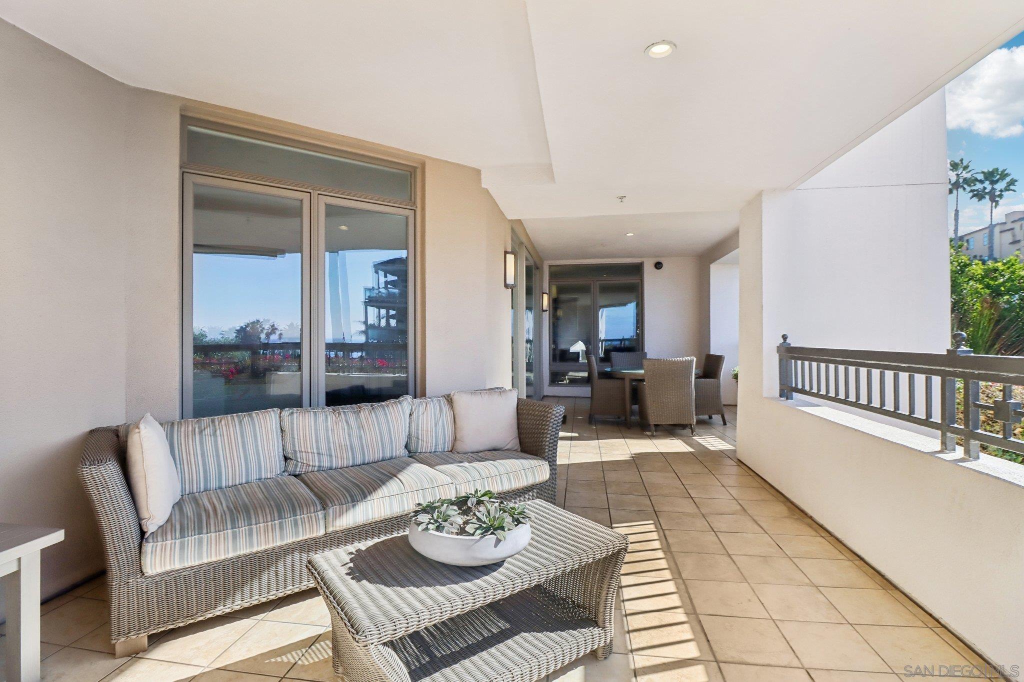 Detail Gallery Image 39 of 61 For 464  Prospect  101, La Jolla,  CA 92037 - 2 Beds | 2/1 Baths