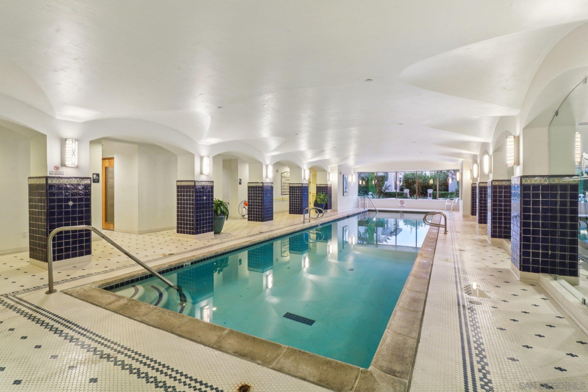 Detail Gallery Image 47 of 61 For 464  Prospect  101, La Jolla,  CA 92037 - 2 Beds | 2/1 Baths