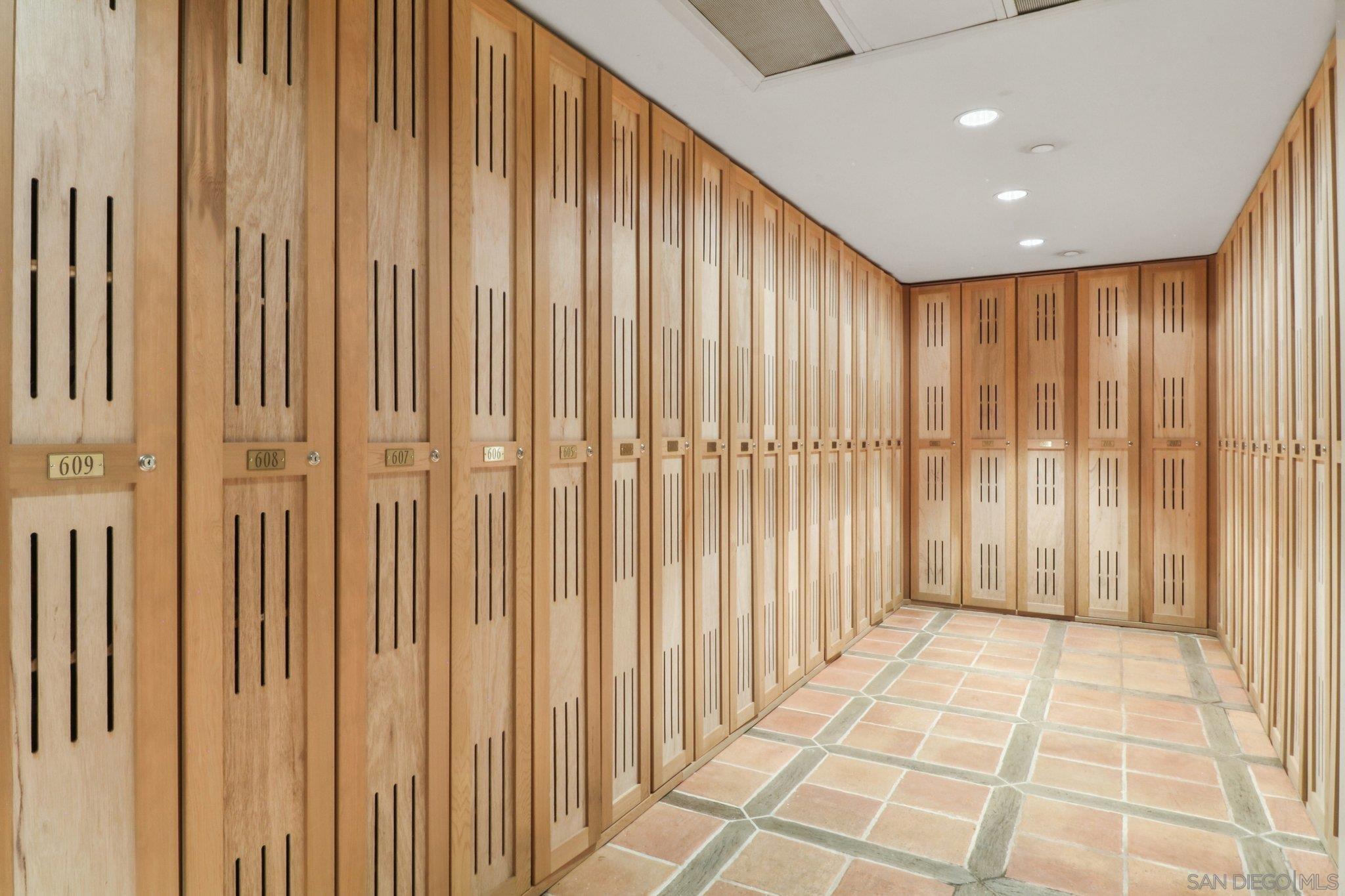 Detail Gallery Image 49 of 61 For 464  Prospect  101, La Jolla,  CA 92037 - 2 Beds | 2/1 Baths